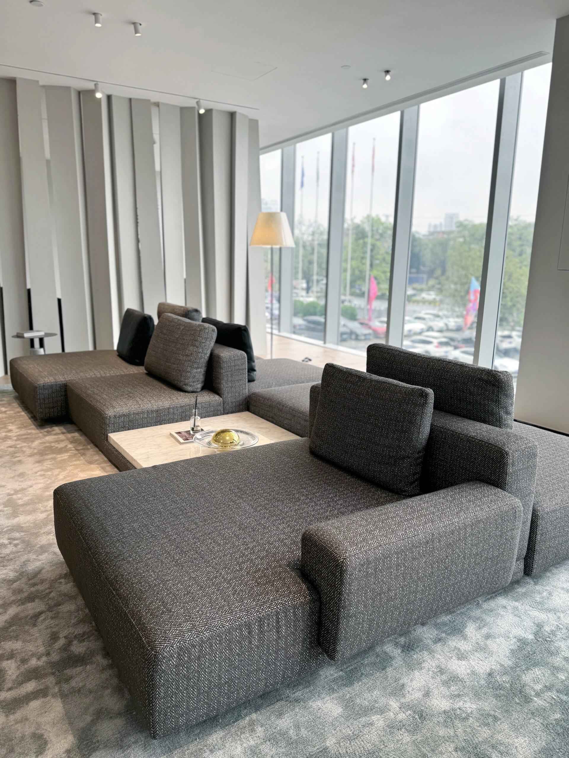 Minimalist Aesthetics: Multi-functional Modular Design of Tofu Block Sofa