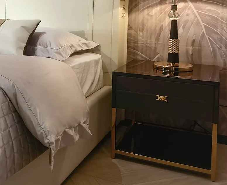 WH313B11B bedside table