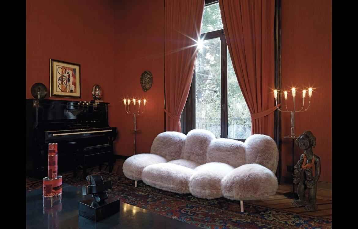 Elegant and Comfortable: The Powder-Puff Touch of the Cipria Sofa