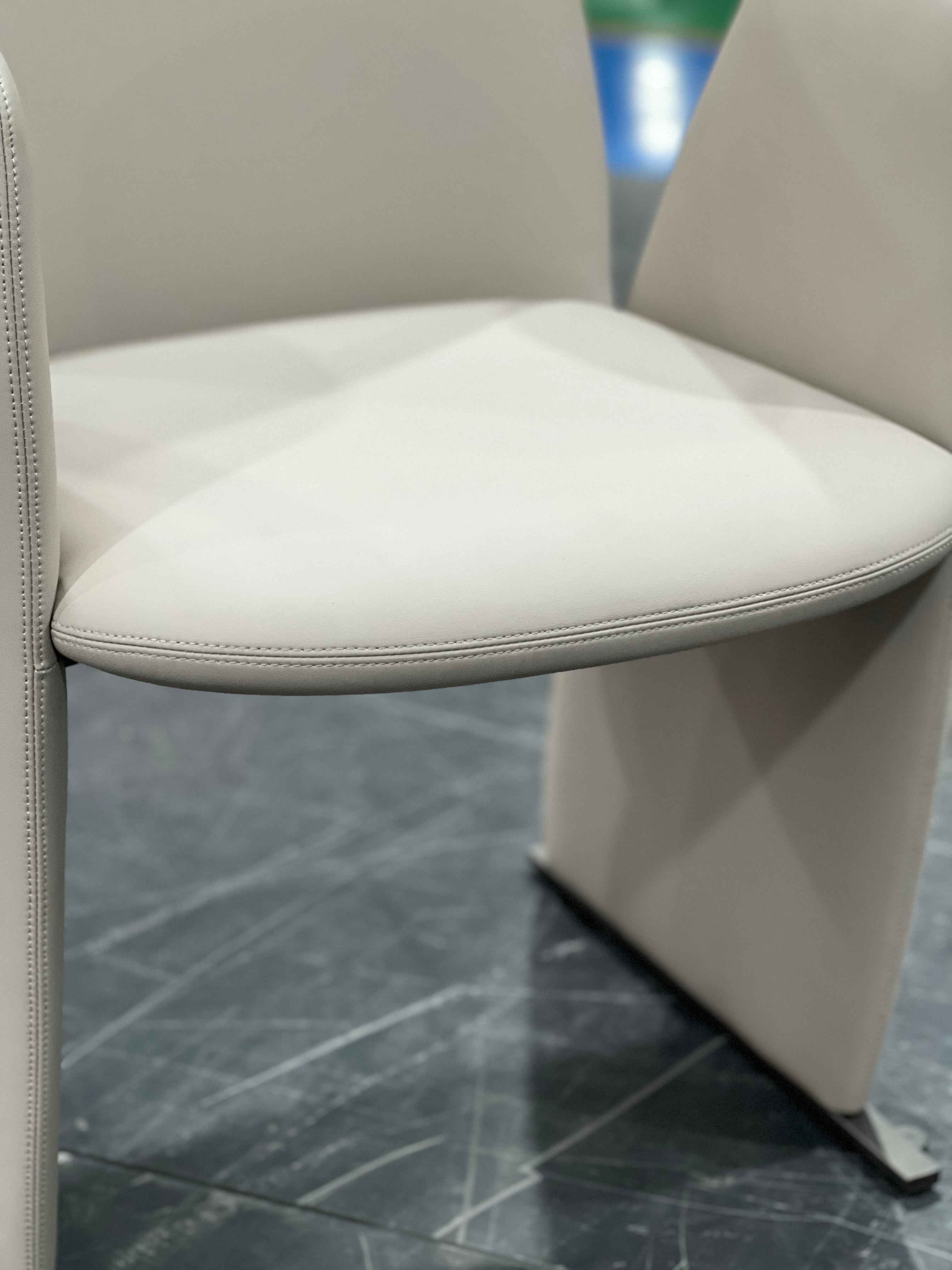 HB5-2322-1 Dining chair