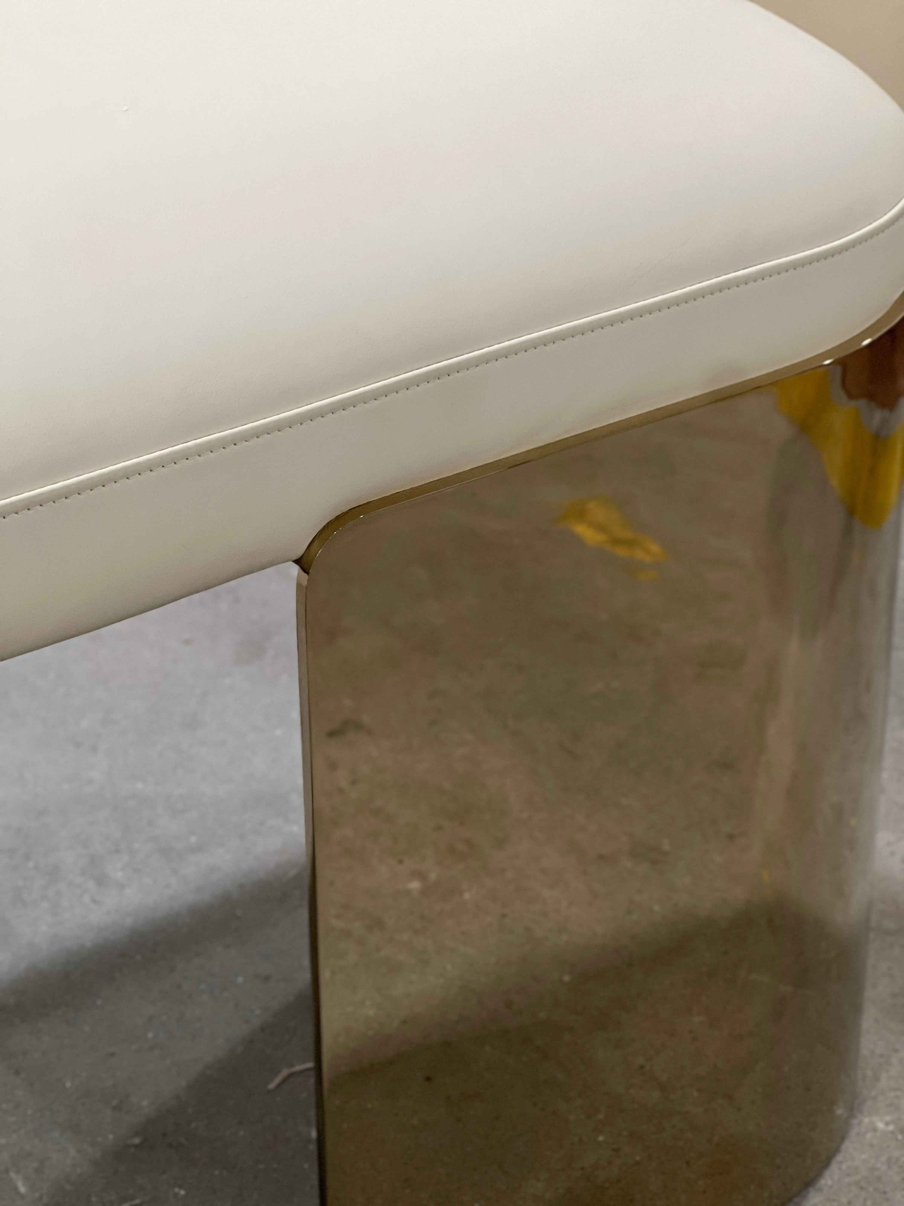 WH301B18 end of bed stool