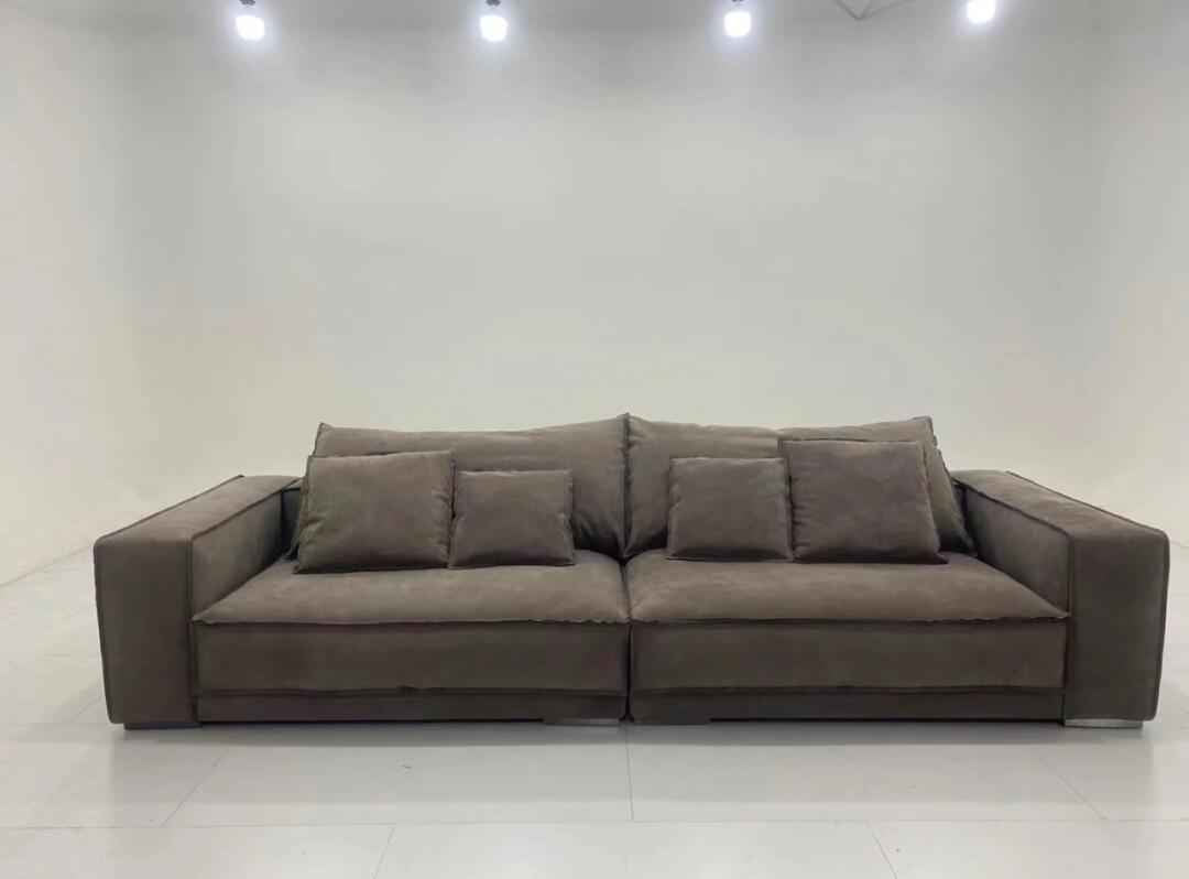 2251B Sofa