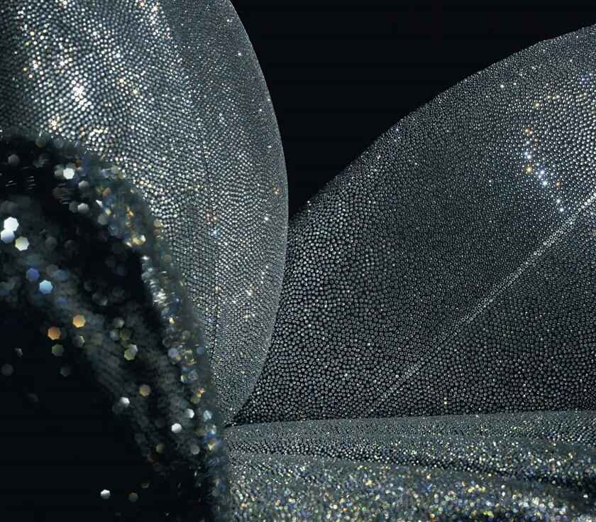 Getsuen Armchair: Delicacy of a Blossoming Lily in Seating