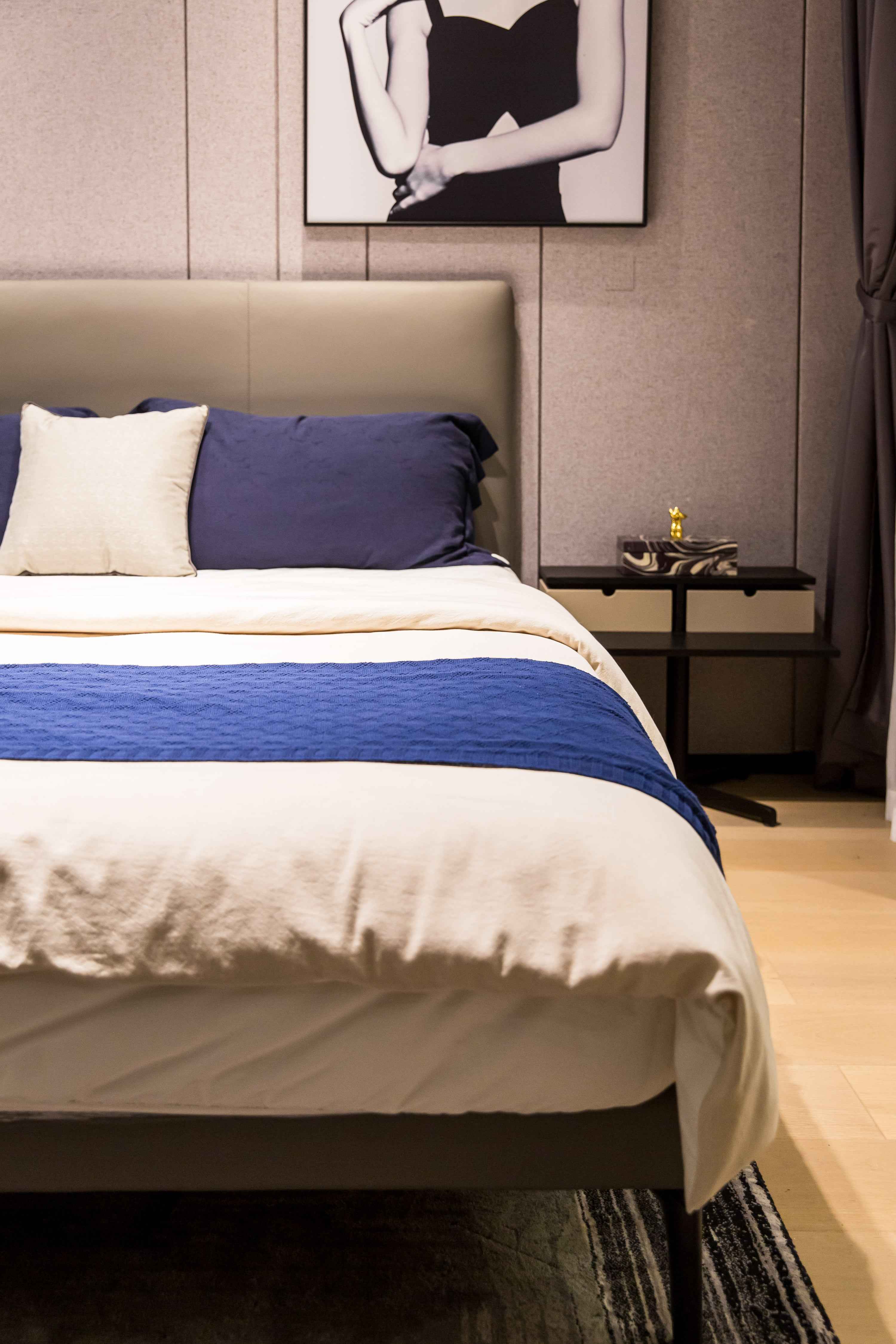 Modern Luxury Leather Comfort KB-VVCASA-BED-VX3-1975-1 Bed