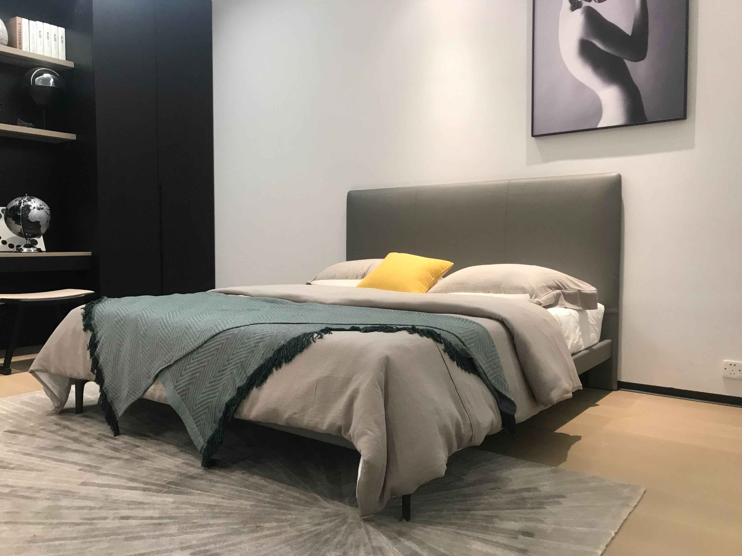 Modern Luxury Leather Comfort KB-VVCASA-BED-VX3-1975-1 Bed