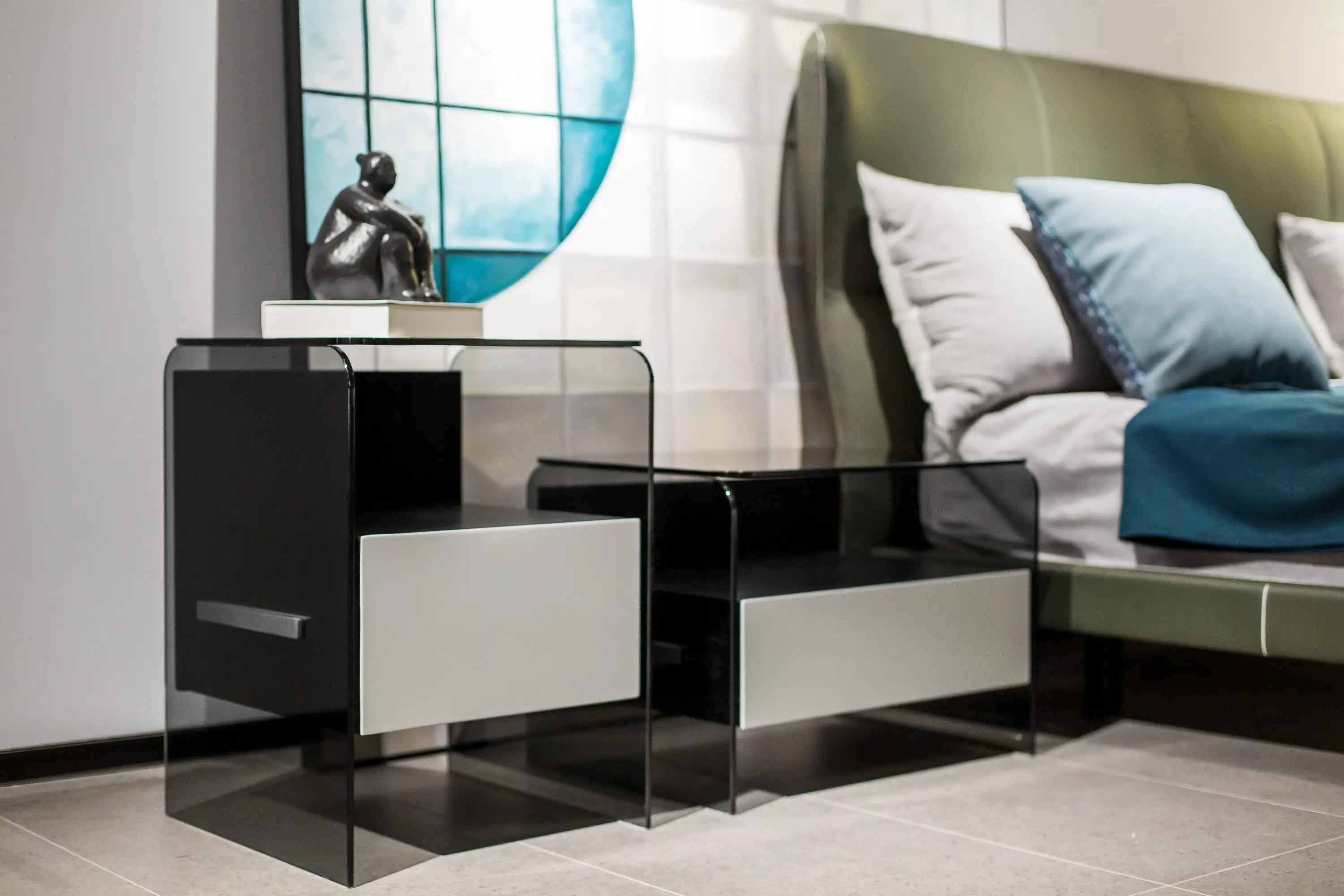 Minimalist Black Glass HX-2066-2/3 Bedside Table for Modern Bedrooms