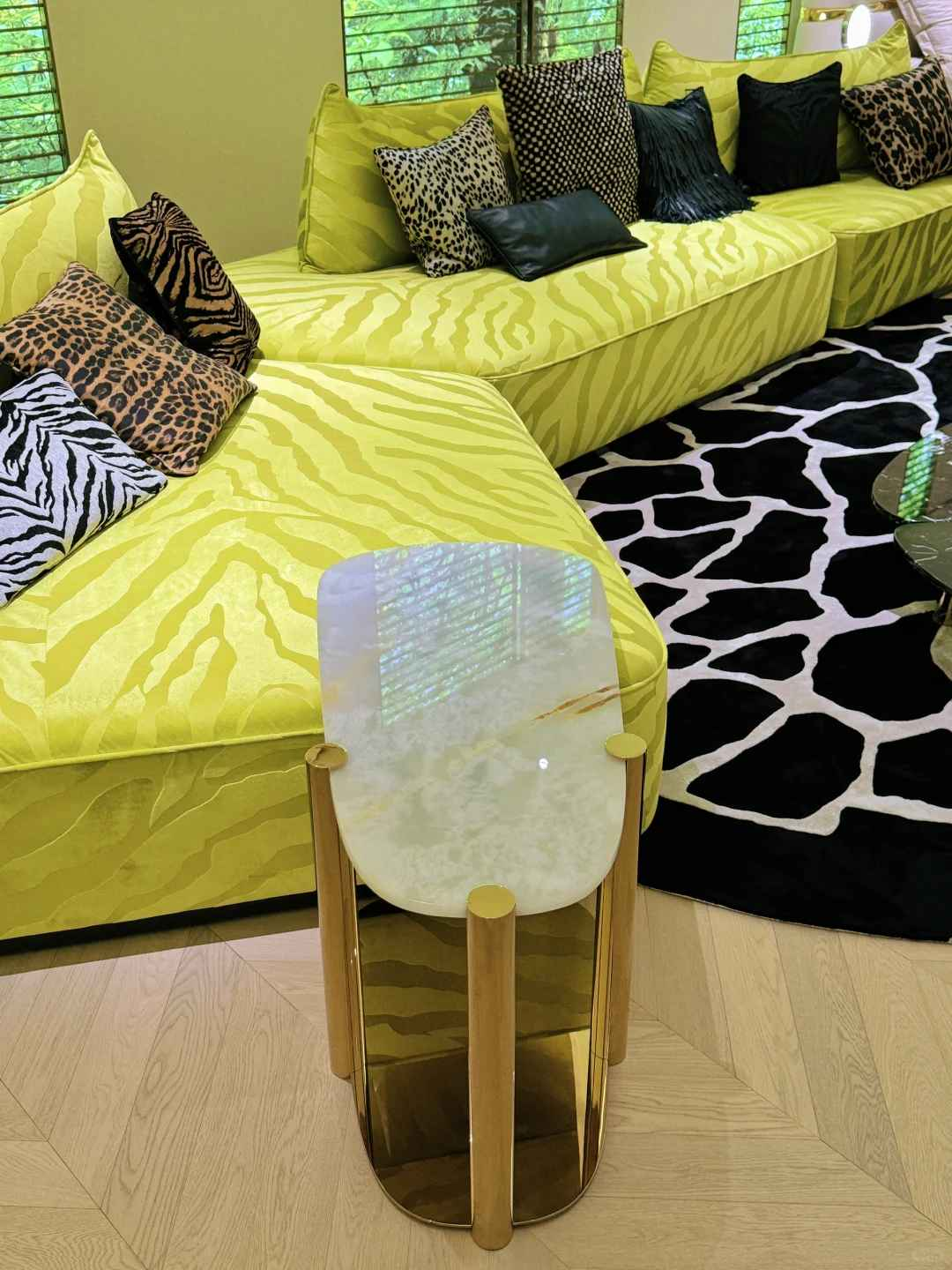 Baltimora Sectional Sofa: Perfect Blend of Elegance and Comfort