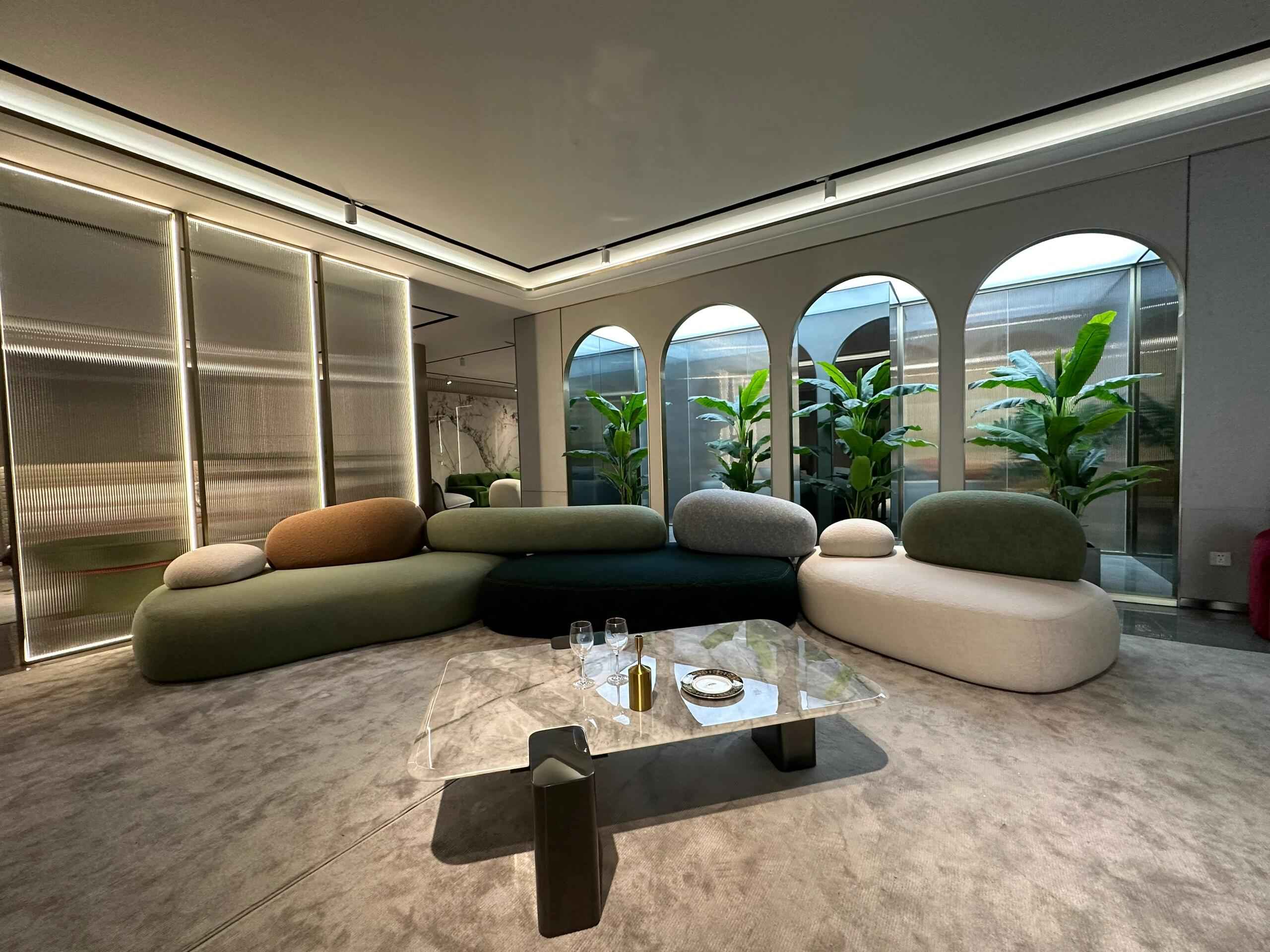 Infinite Creativity: Flexible Modular System of Pebble Sofas