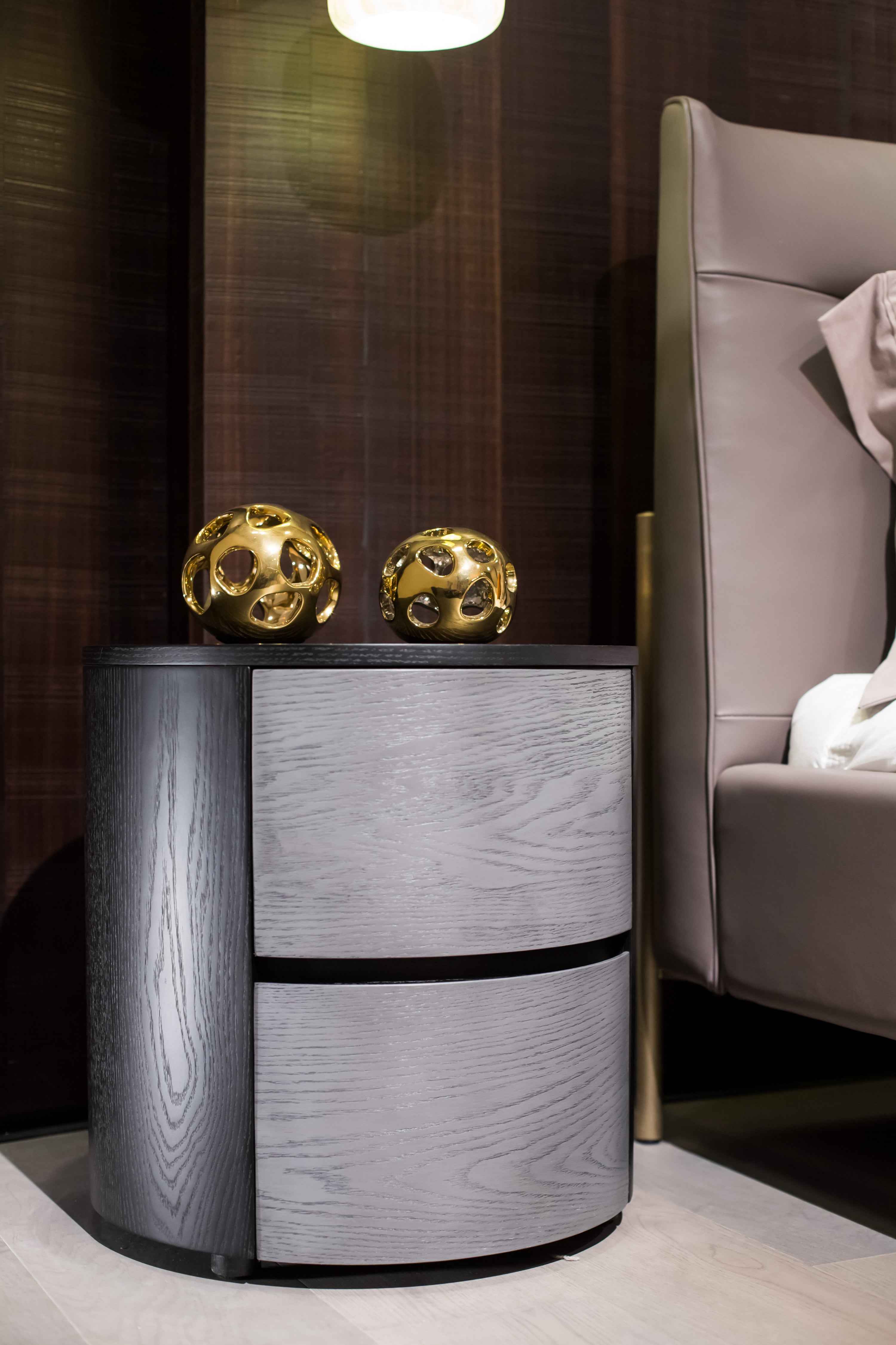 HX-1802-2 bedside table