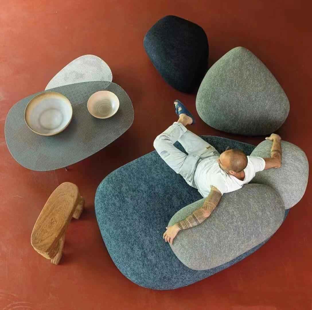 Infinite Creativity: Flexible Modular System of Pebble Sofas