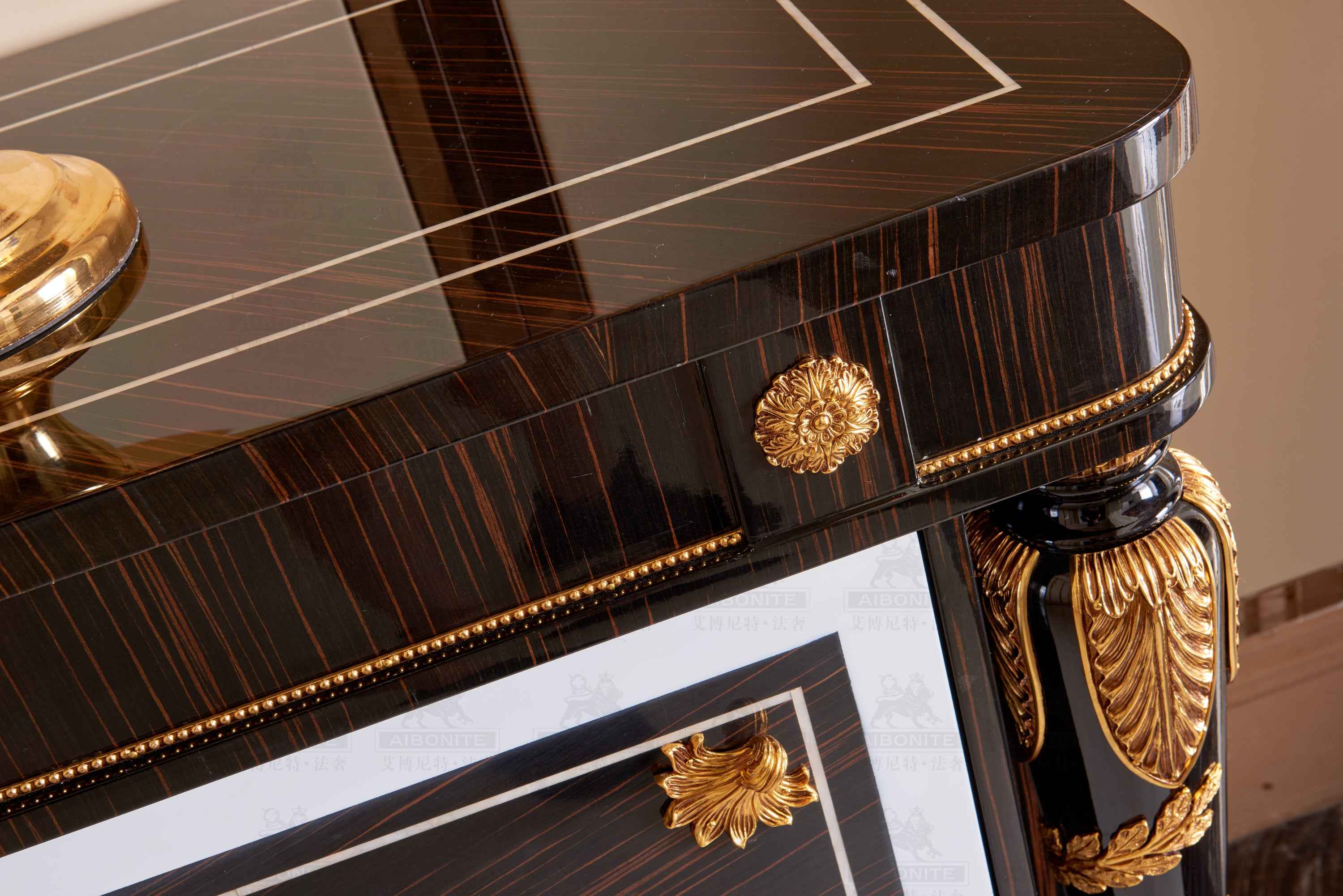 AI-2019B-13 Sideboard