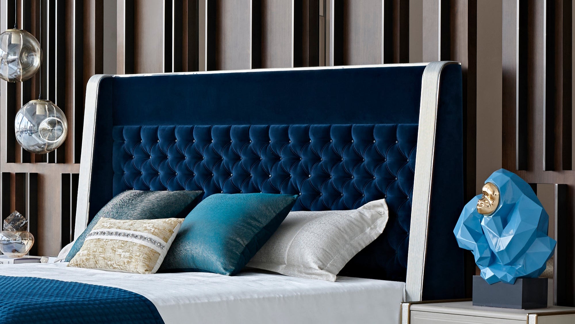 APT-2783 Bed - Chiuchiufurniture