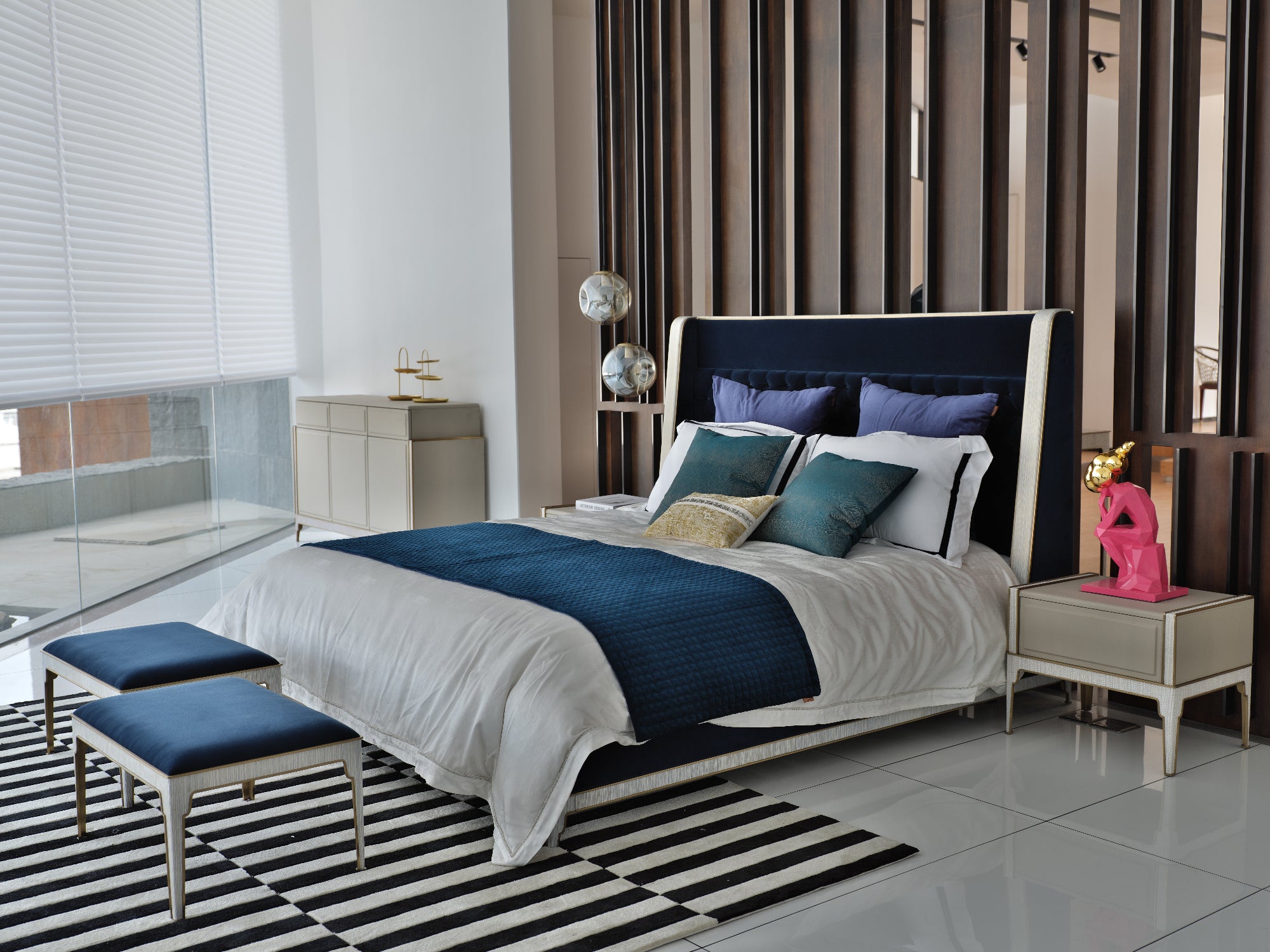 APT-2783 Bed - Chiuchiufurniture