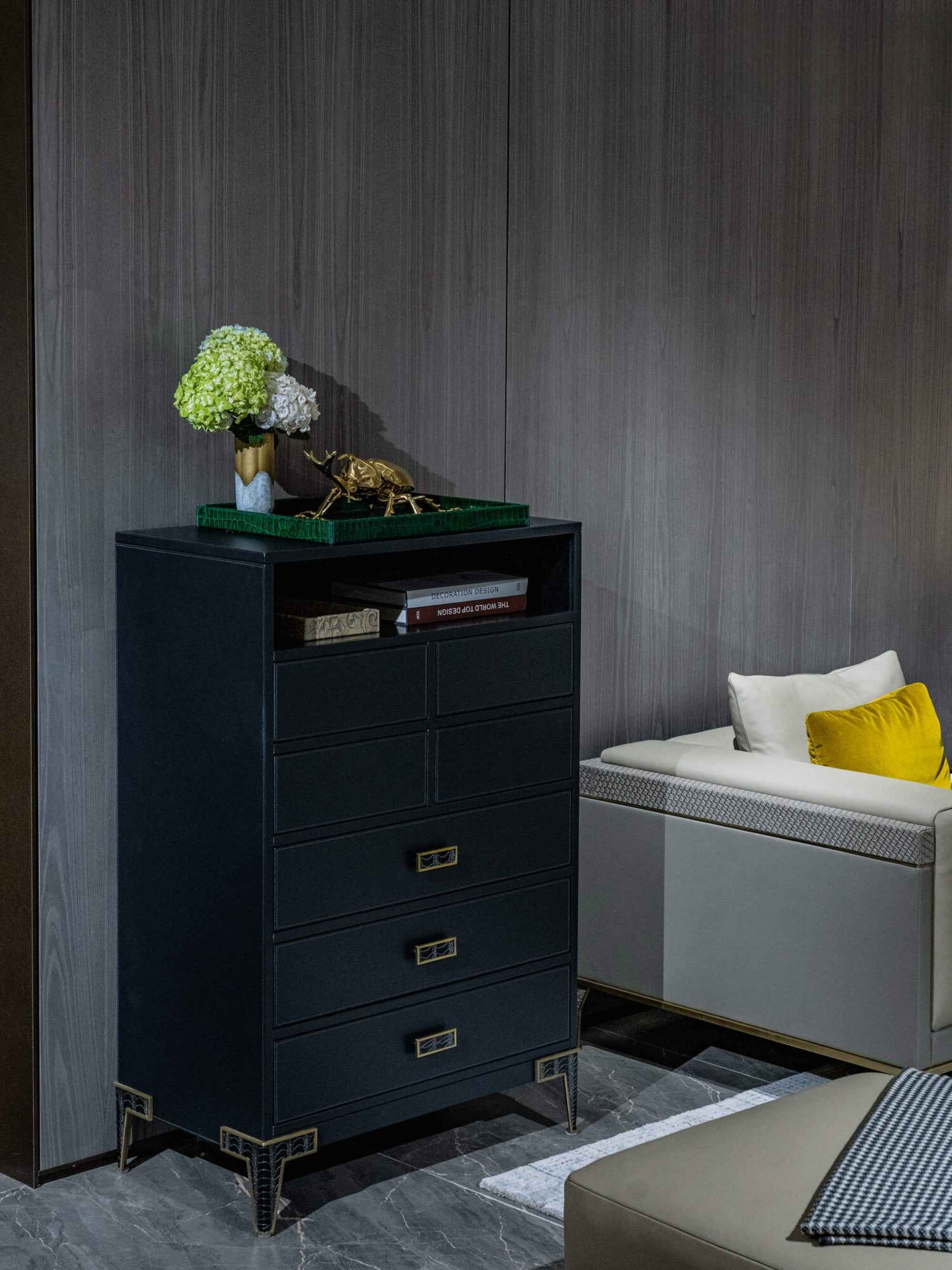 APTA-3009 Chest of drawers