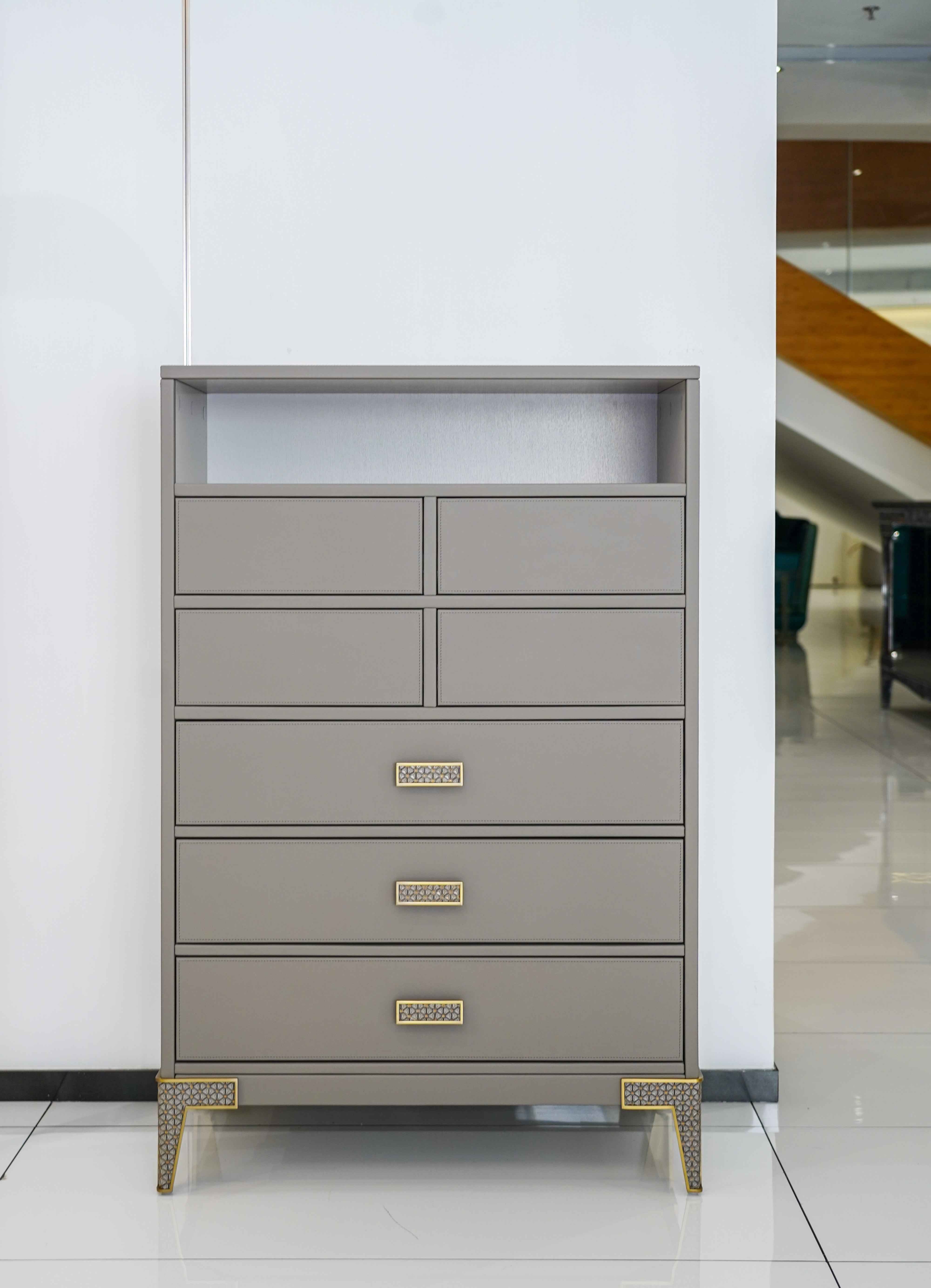 APTA-3009 Chest of drawers