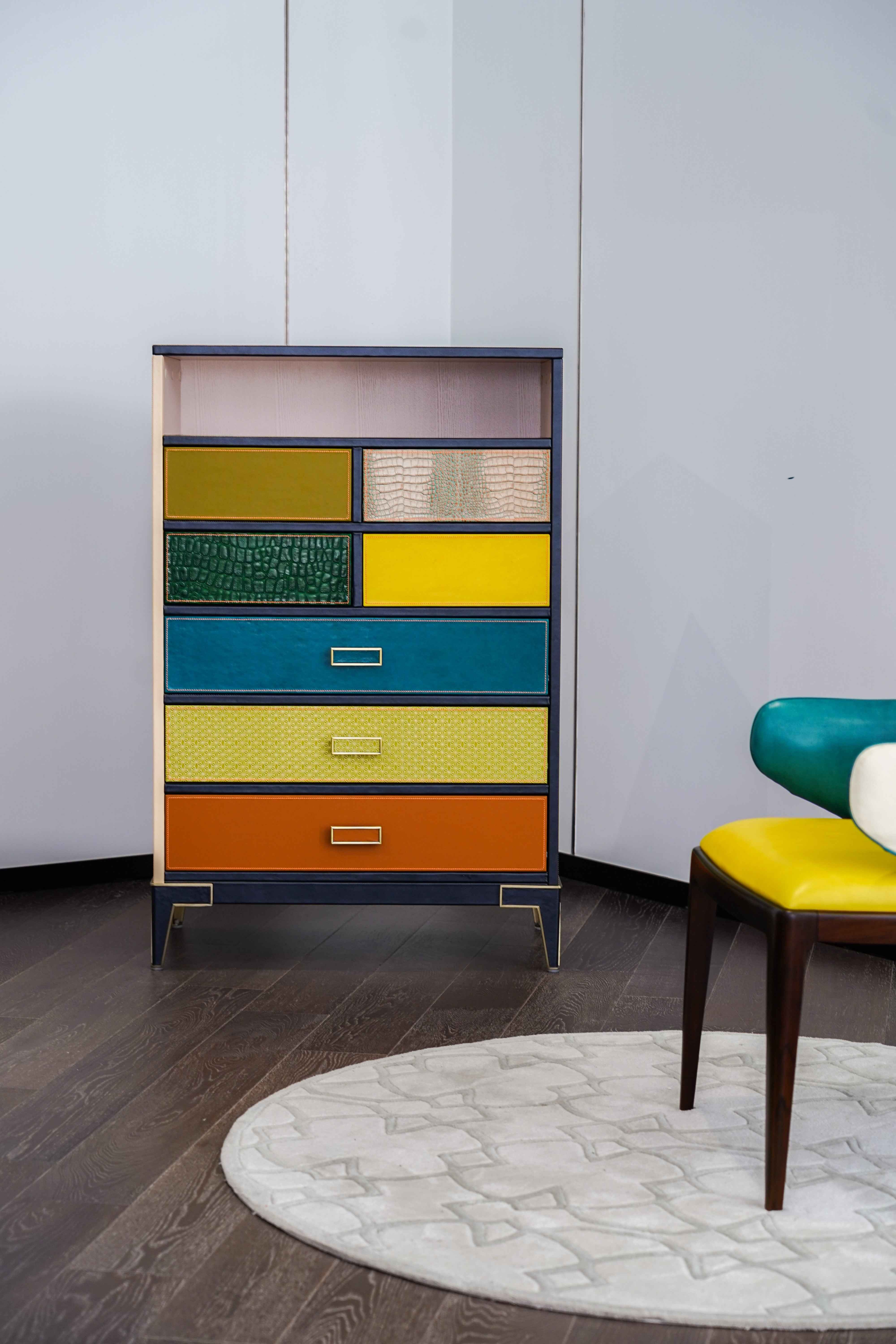 APTA-3009 Chest of drawers