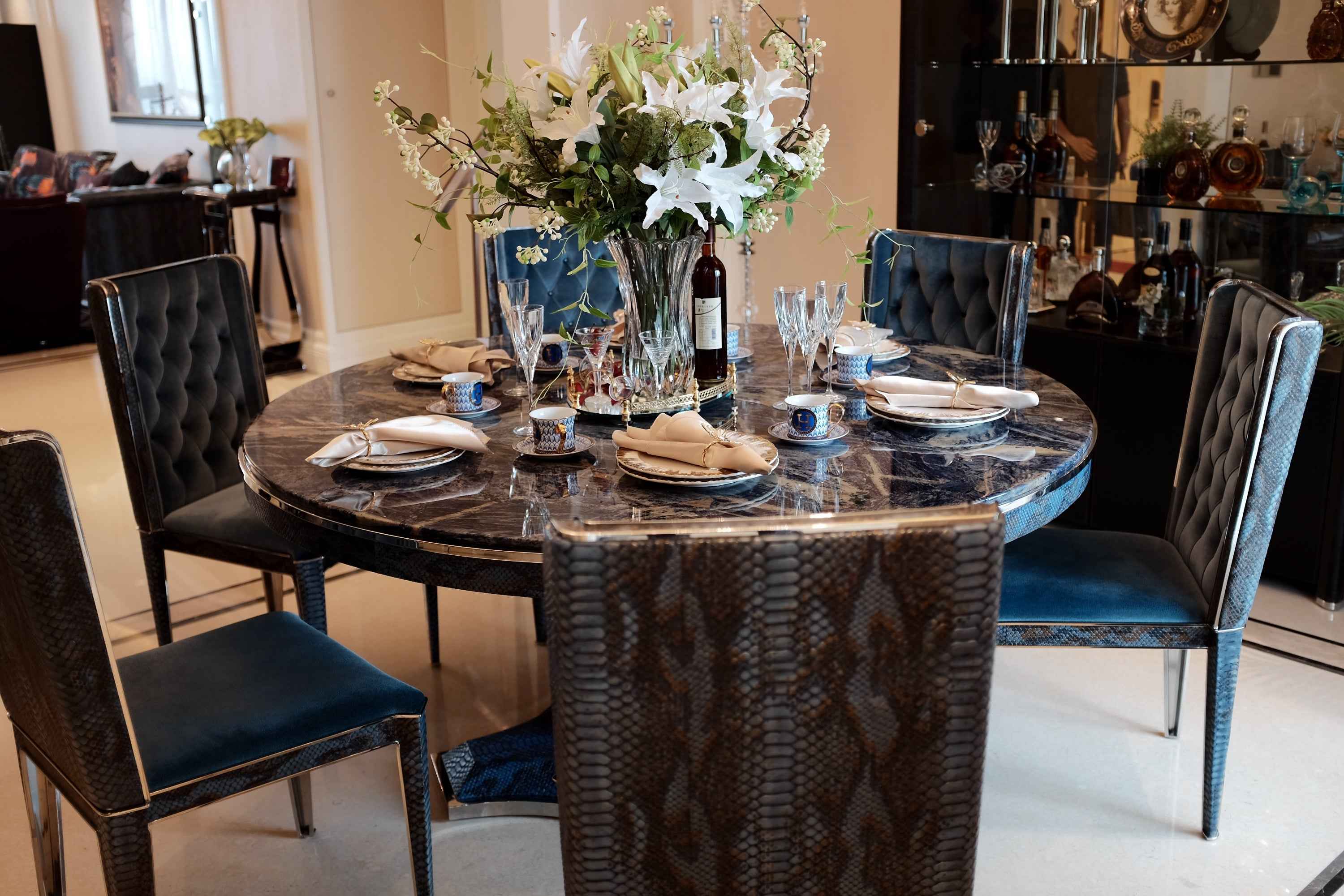 APTV-2030 Dining chair