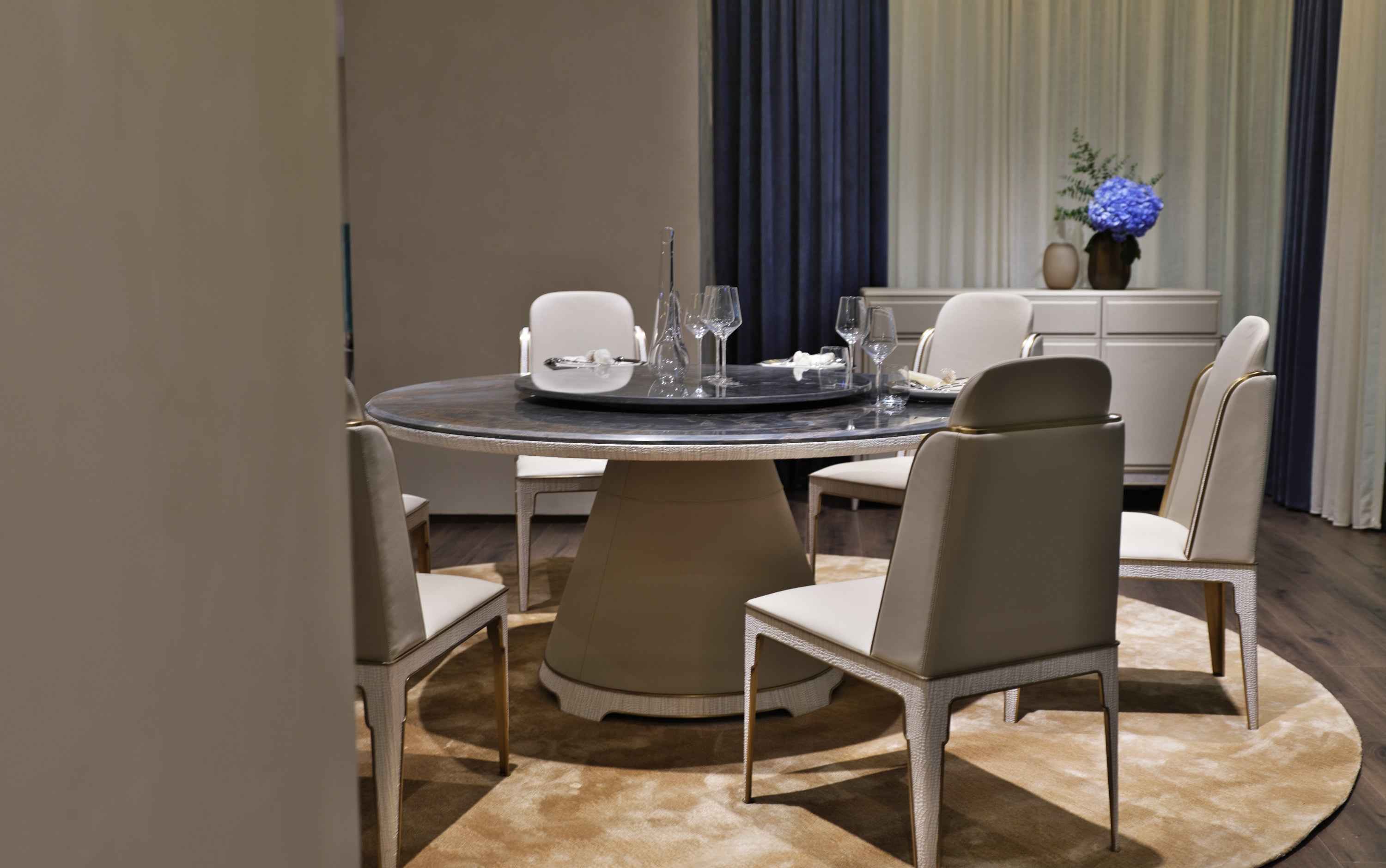 APTD-2737 Dining Table