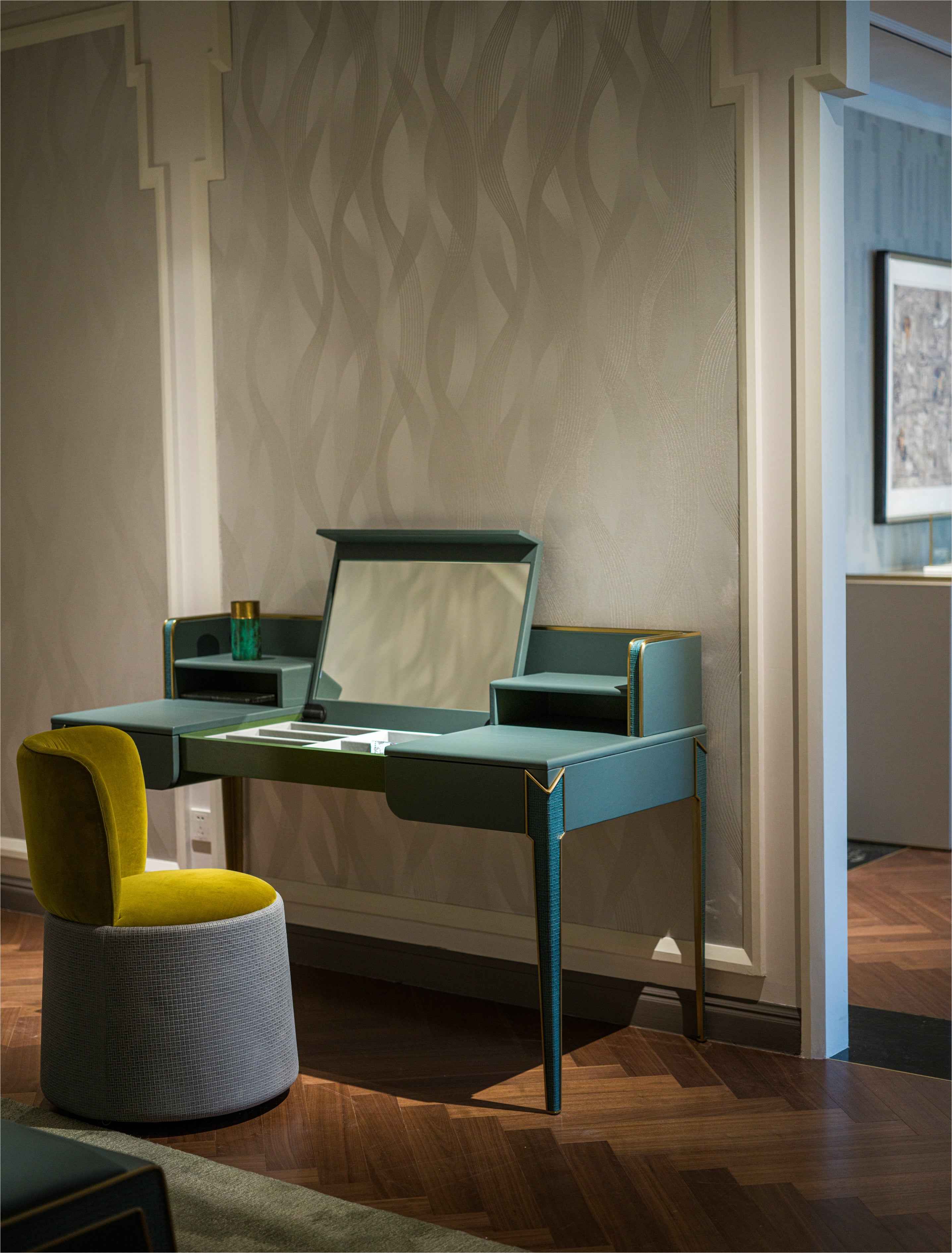 APTD-2925 Dressing table