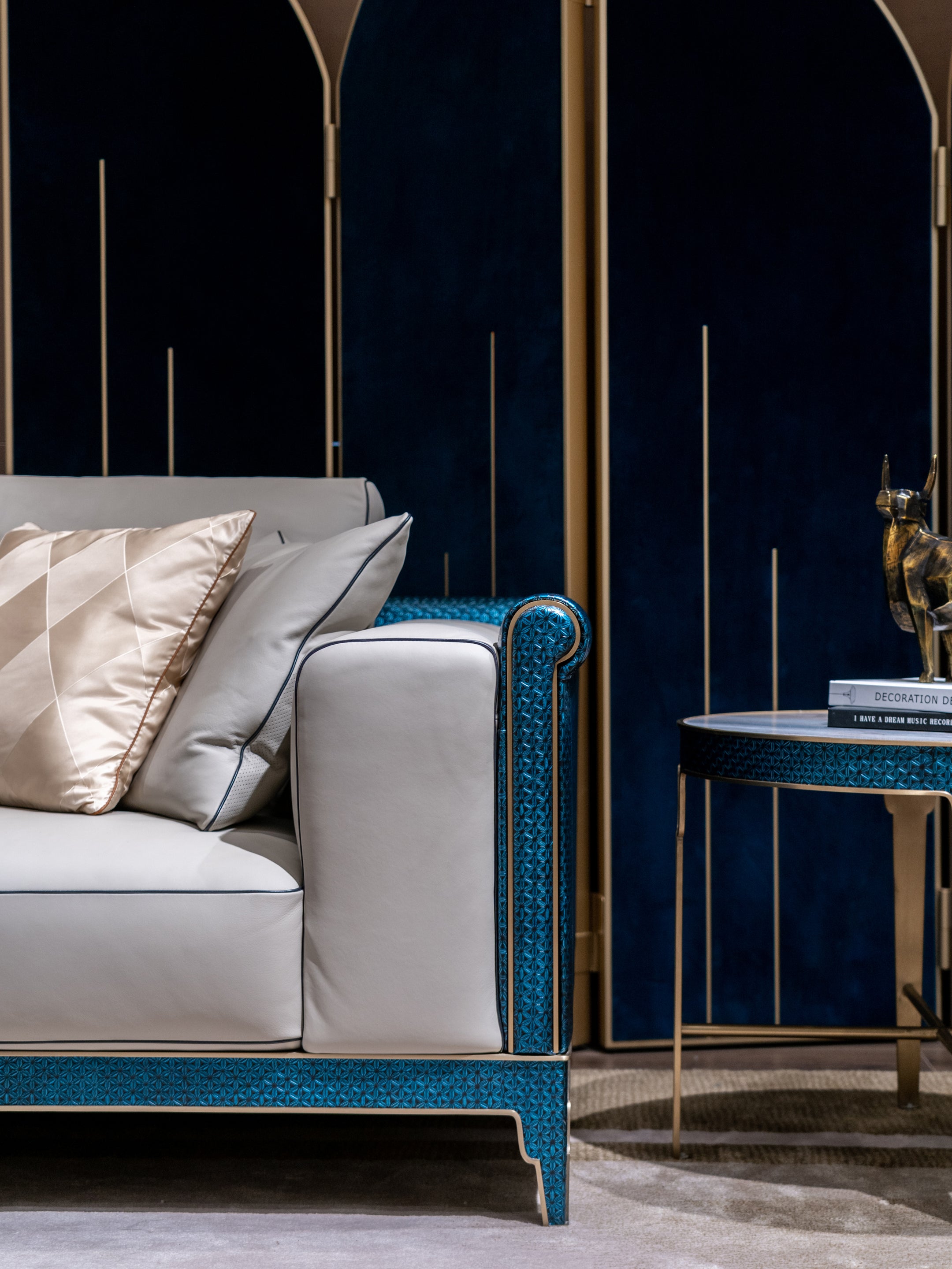 APTS-2750 Sofa - Chiuchiufurniture