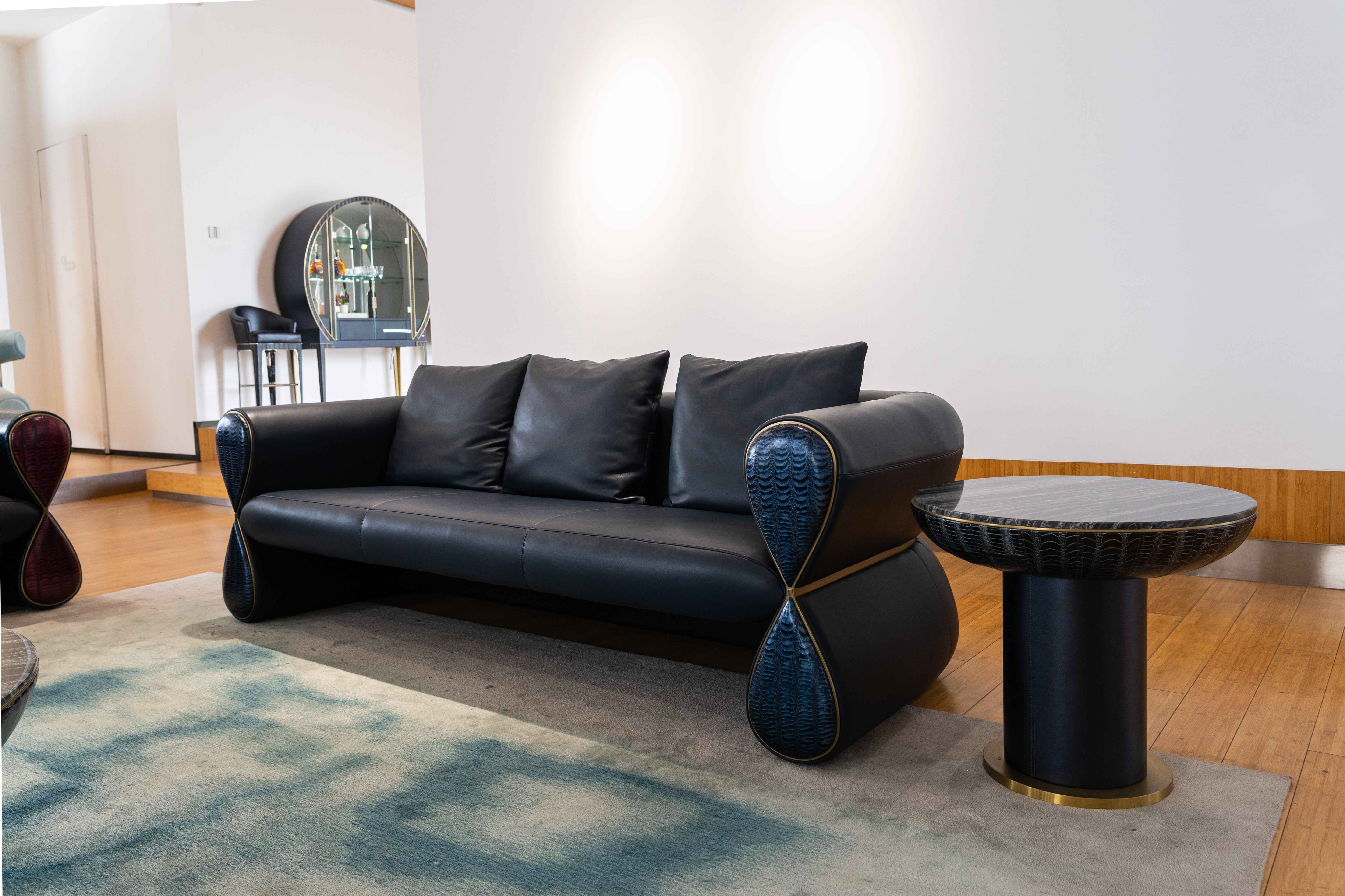 APTC-3118 corner table