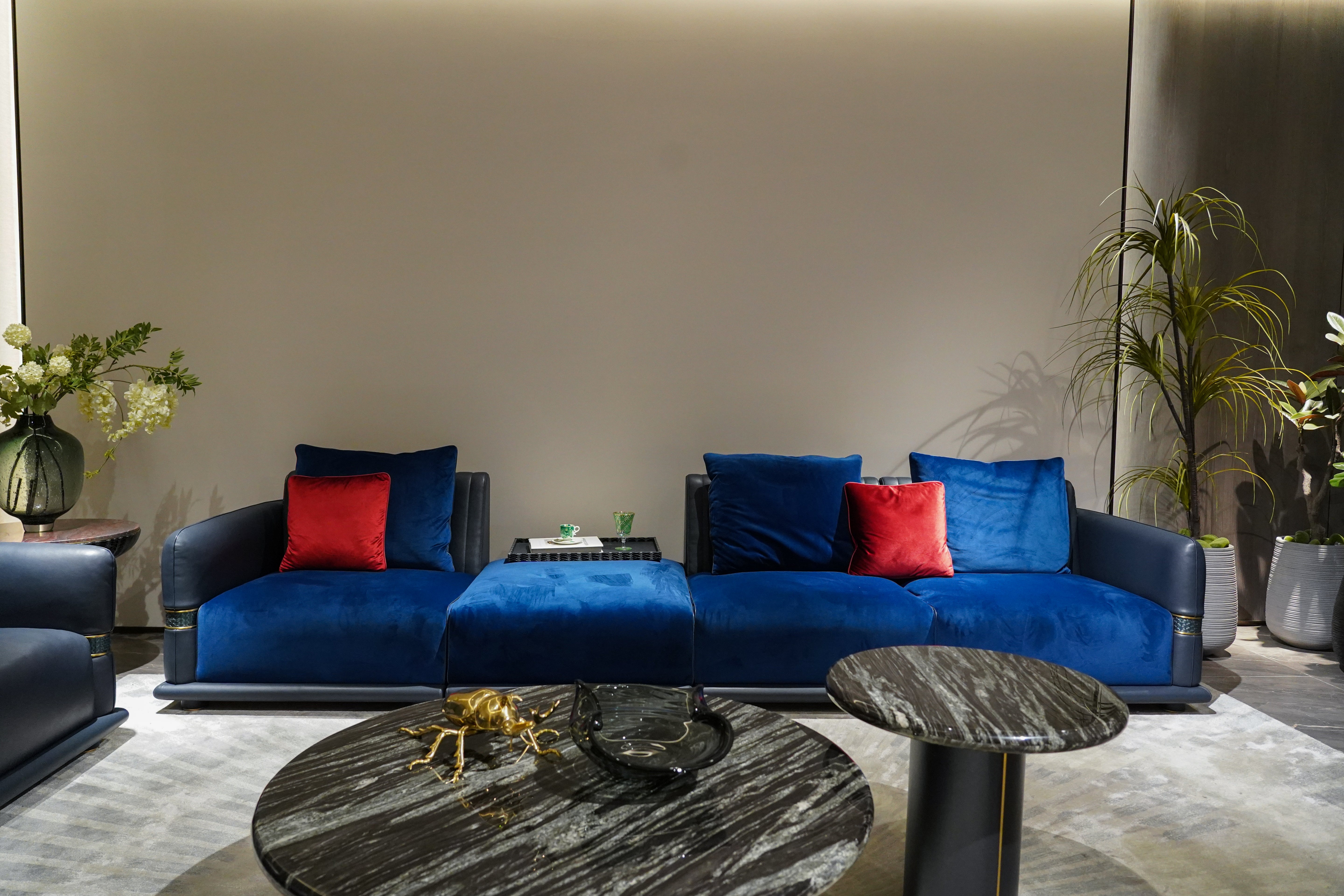 APTS-3121 Sofa - Modern Comfort and Style for Your Living Room - Chiuchiufurniture