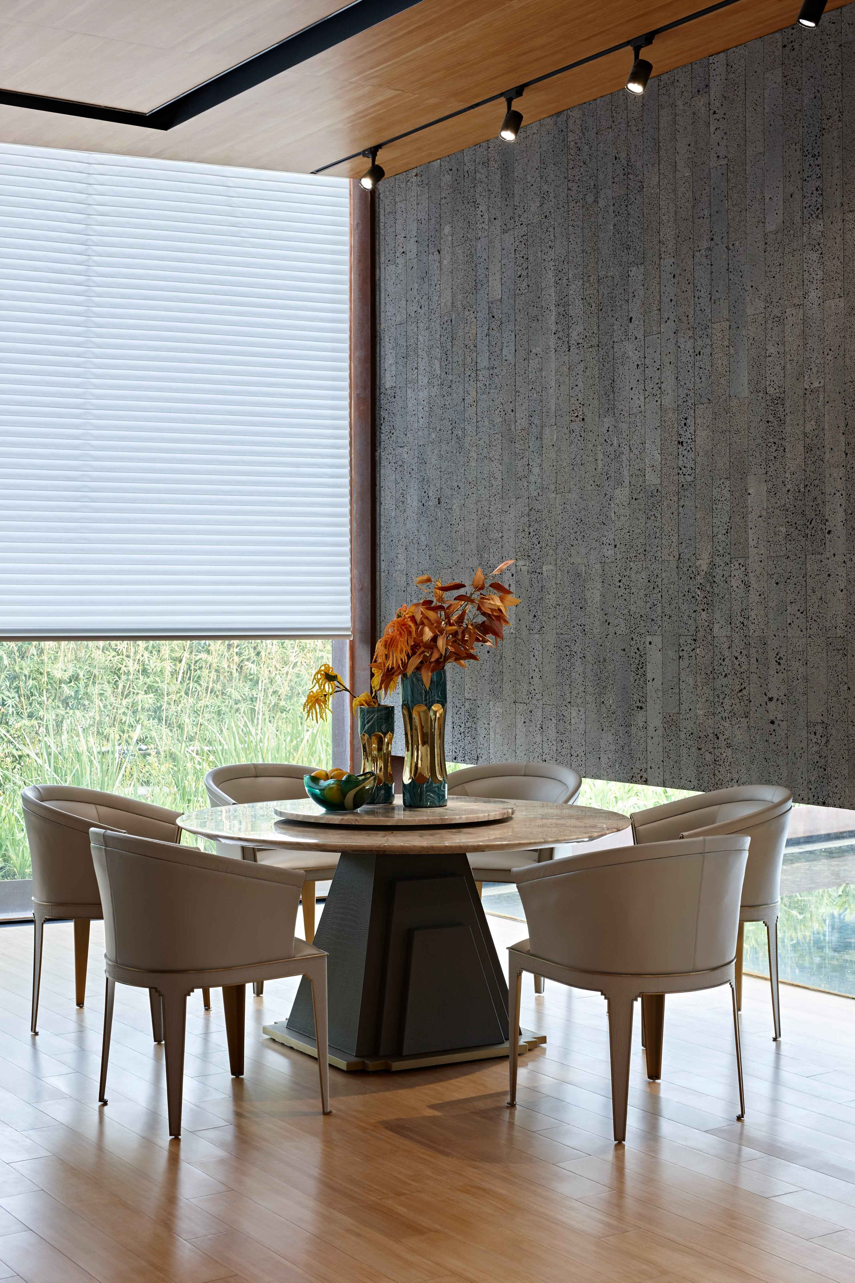 APTV-2588 Dining chair