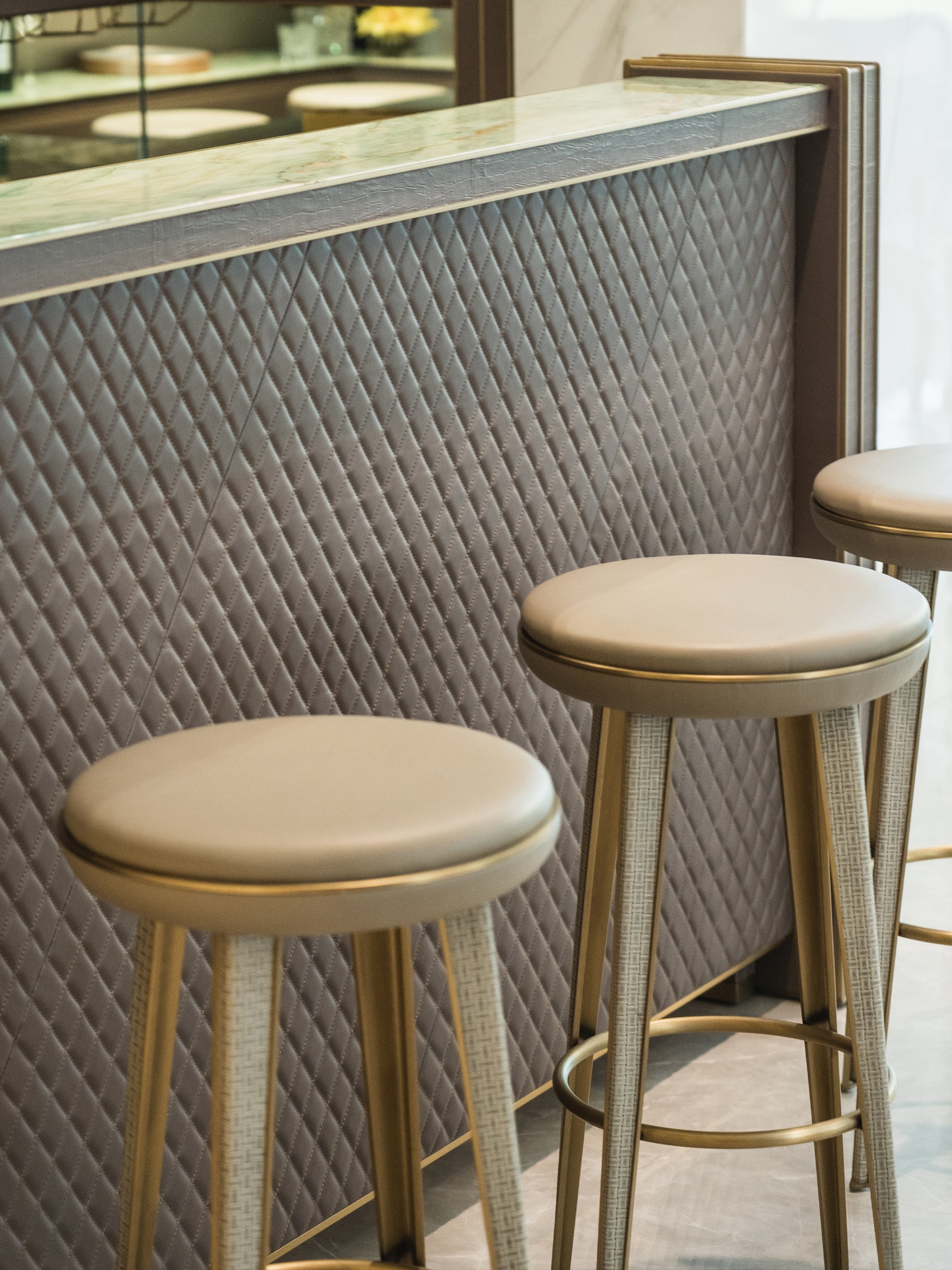 APTV-2630 Bar Stools Bar chair - Chiuchiufurniture