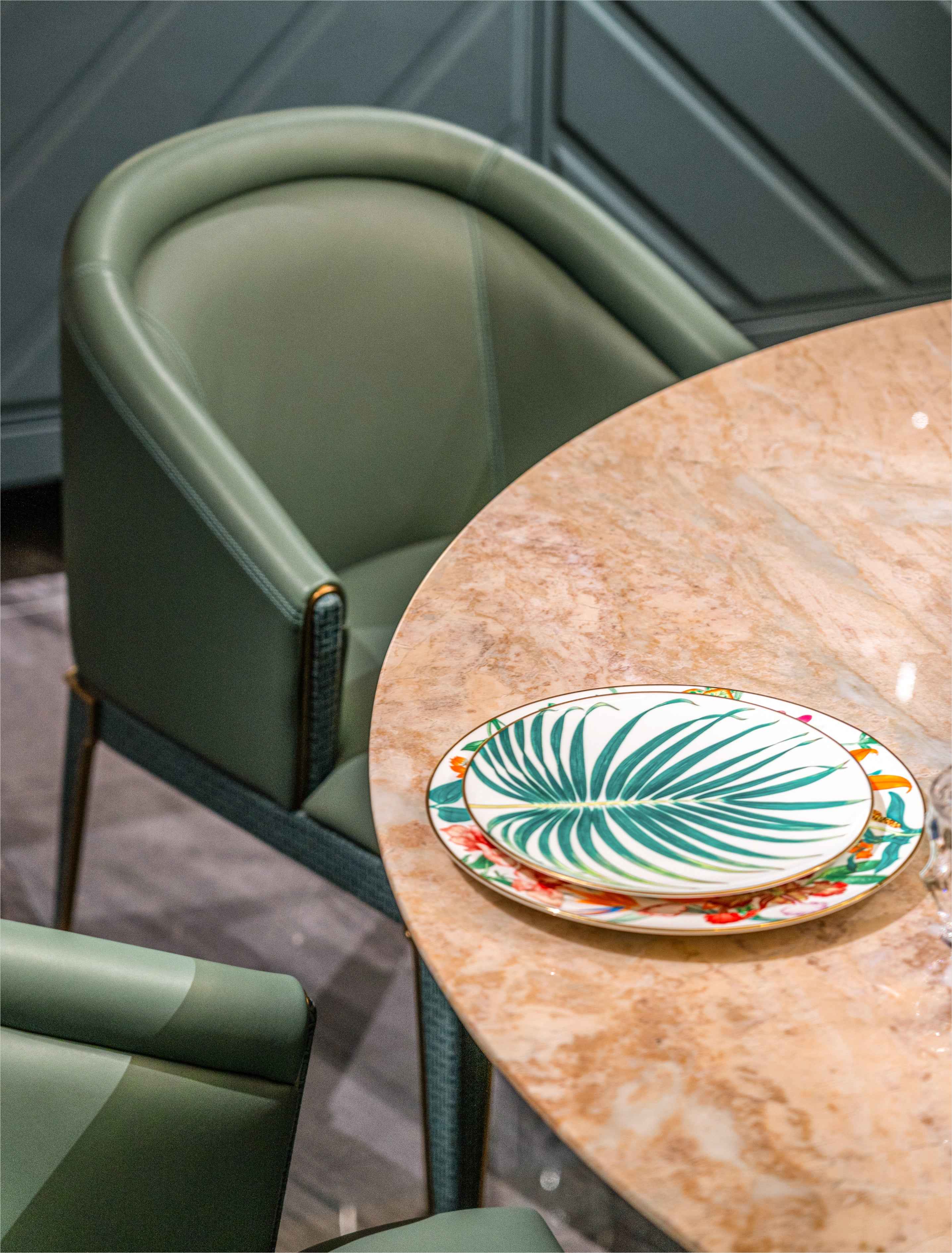 APTV-2972 Dining chair