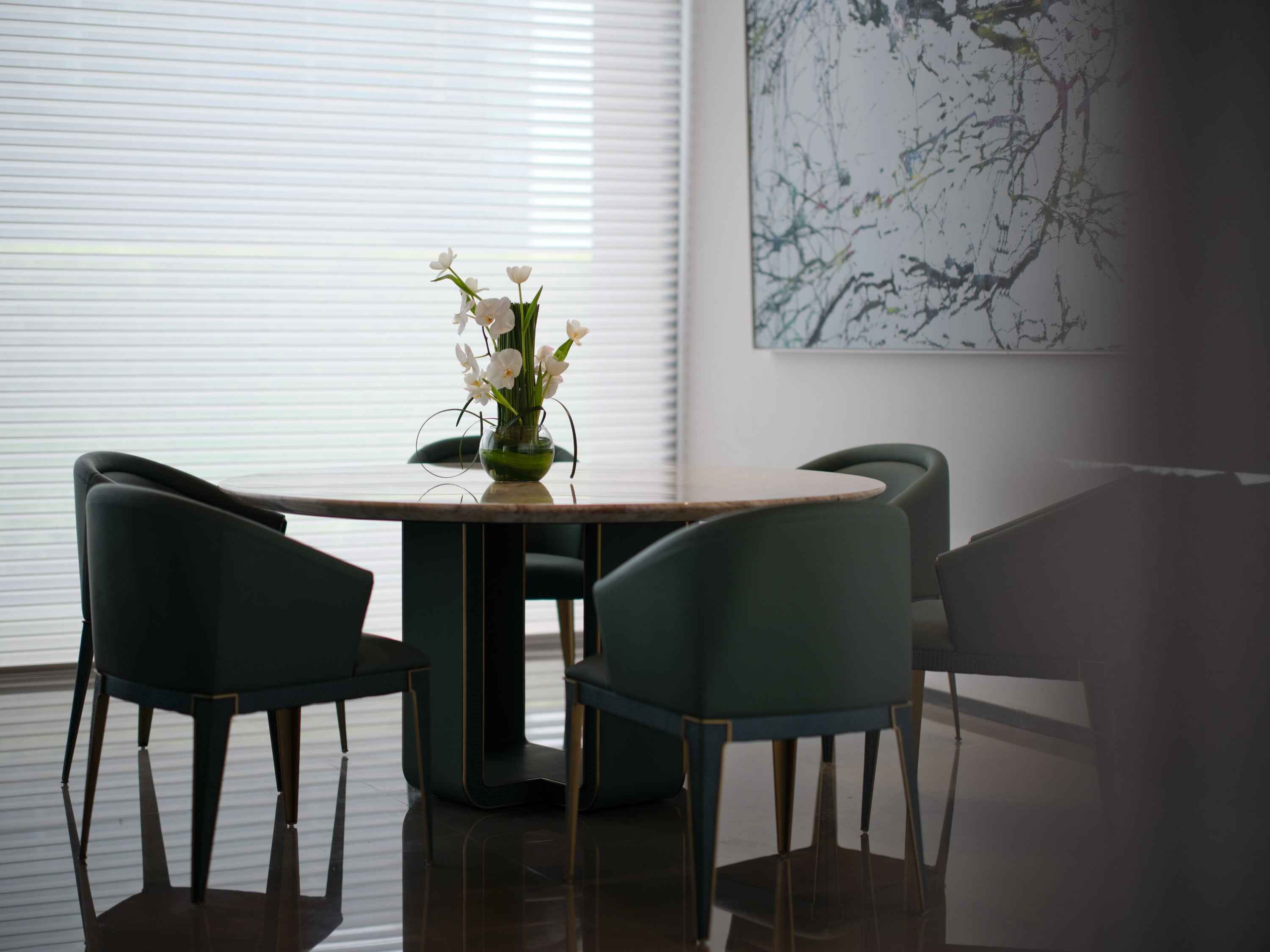 APTV-2972 Dining chair