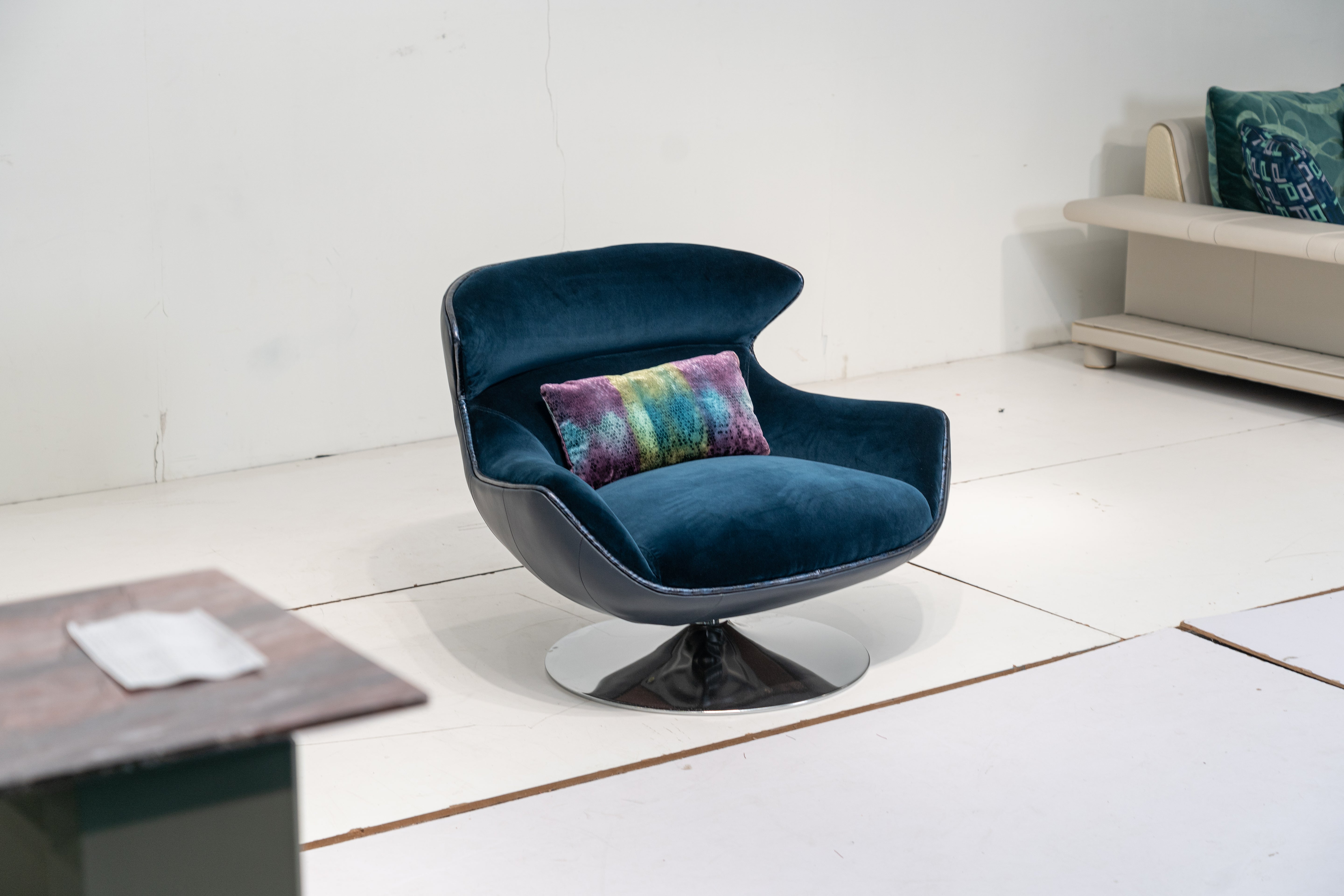 APTV-3161 Lounge Chair - Comfortable Leisure Single Chair - Chiuchiufurniture