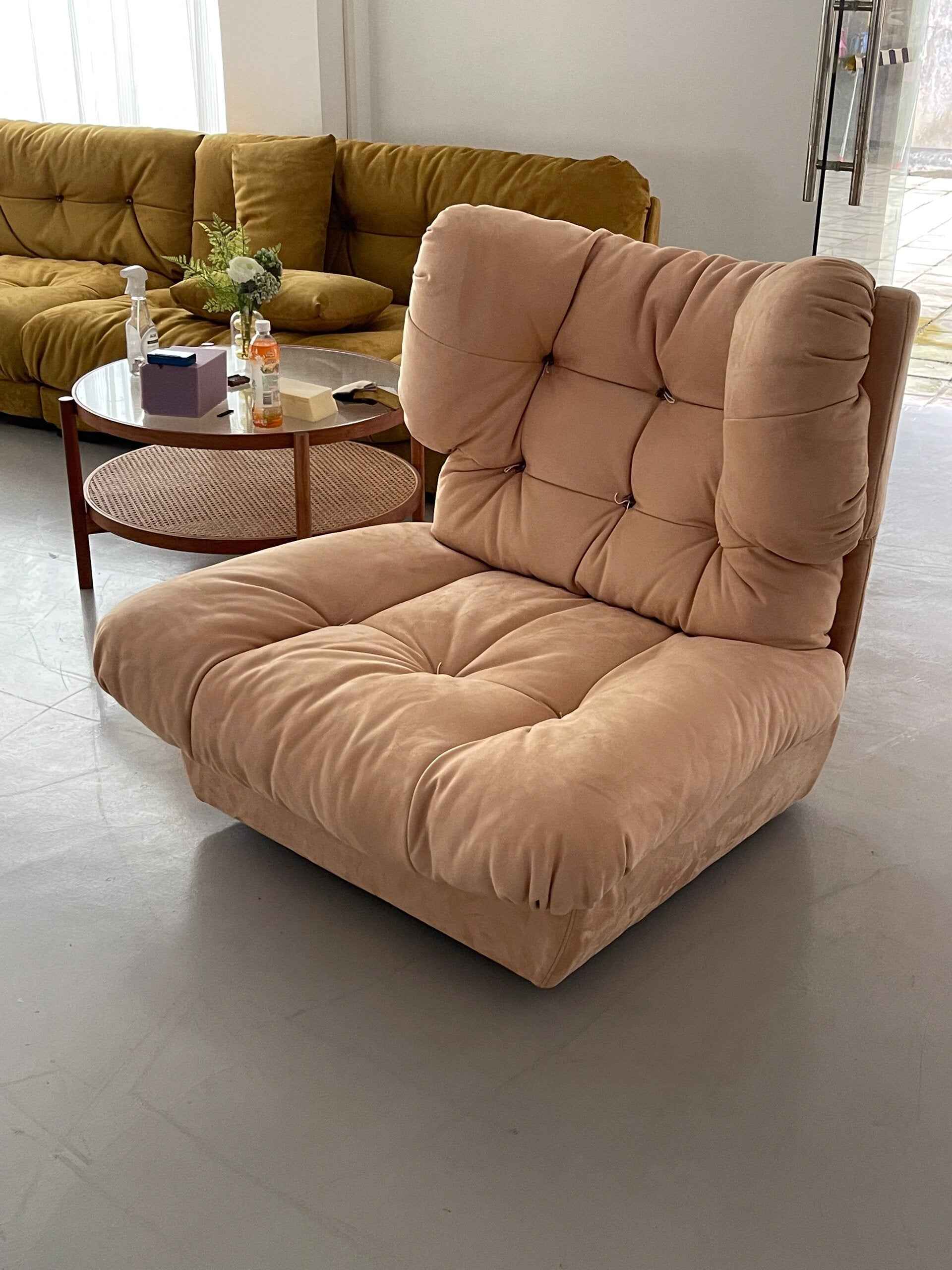 2255 Lounge chair Milano Cloud Swivel Chair
