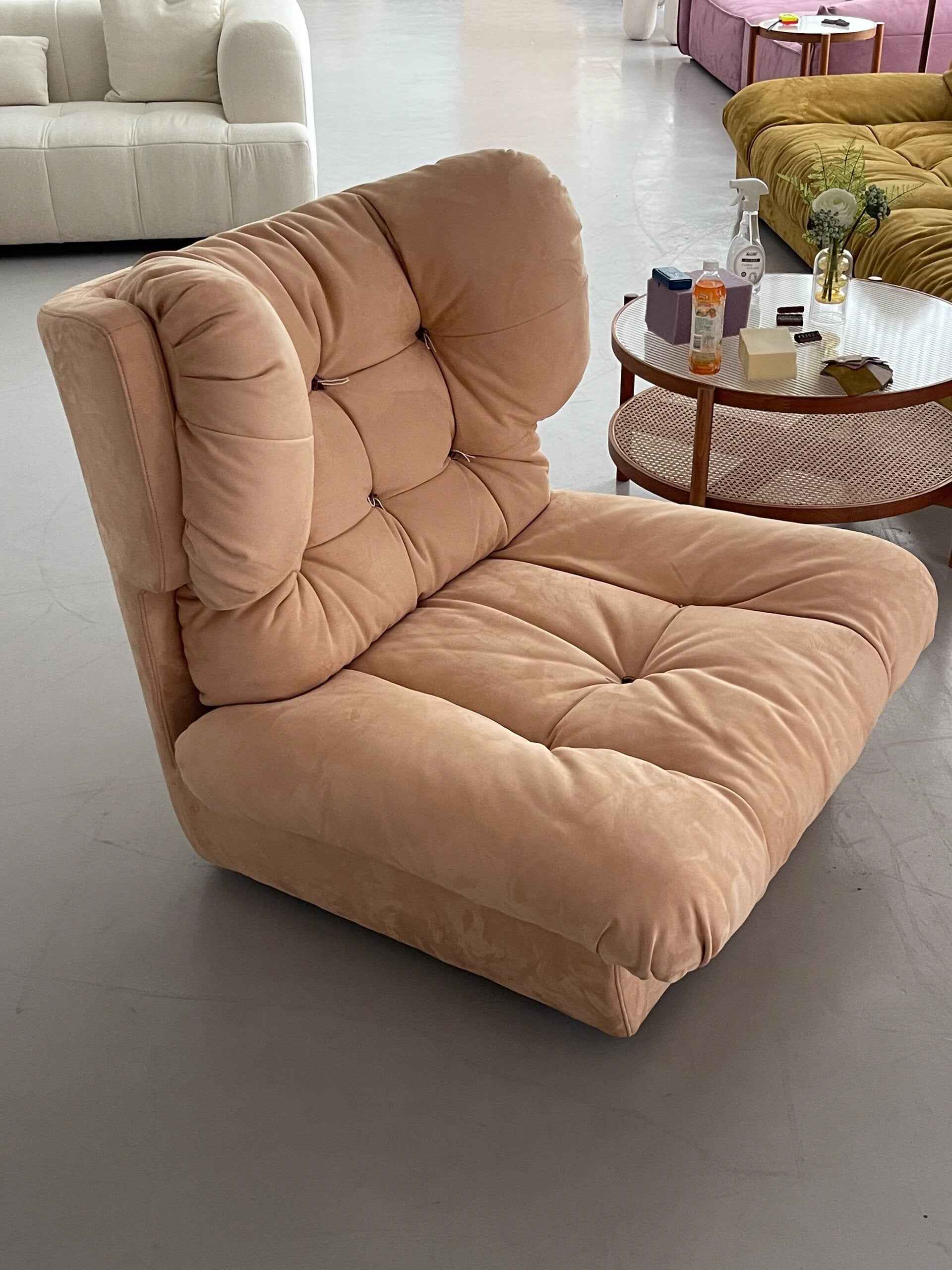 2255 Lounge chair Milano Cloud Swivel Chair