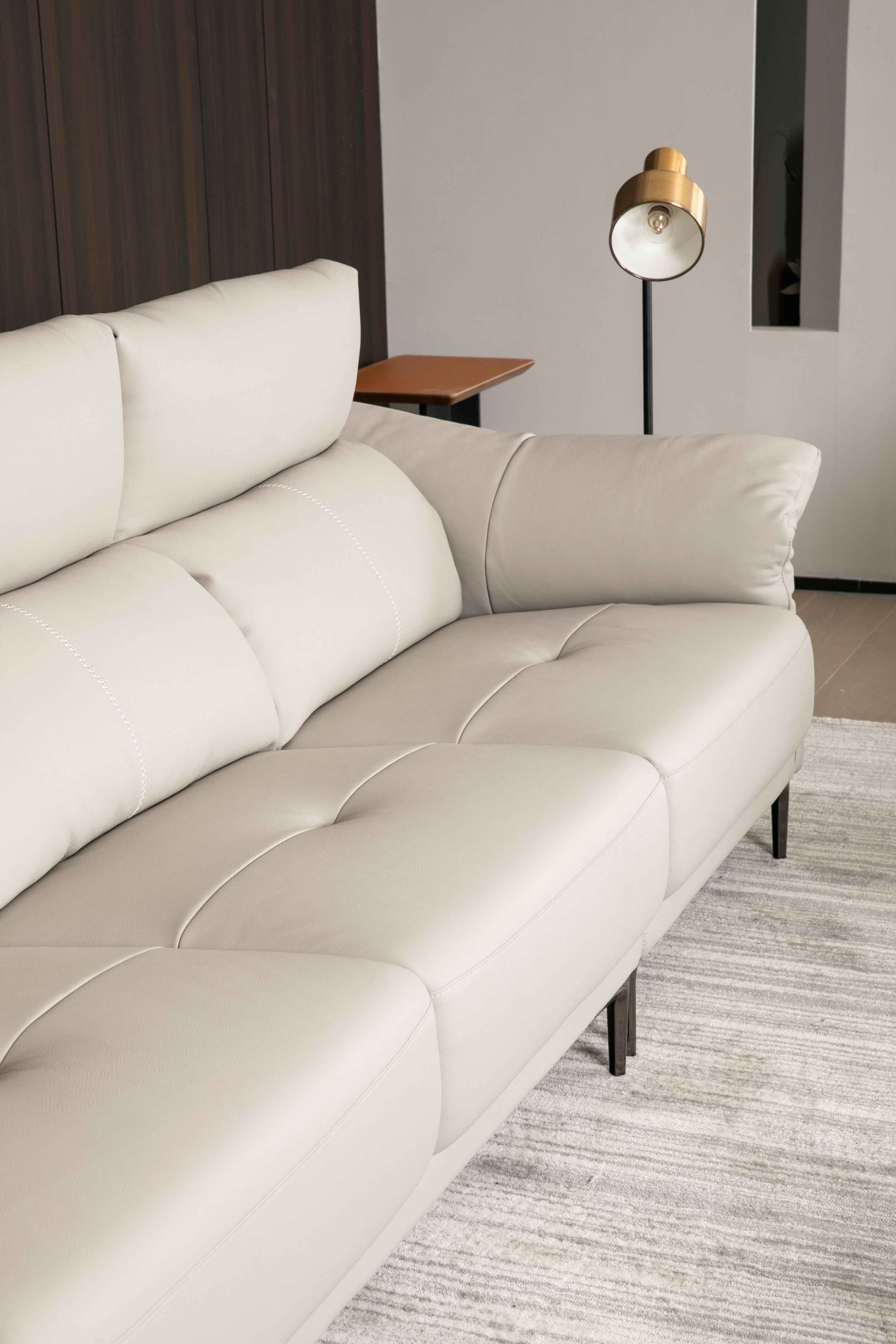 CB3521 Sofa