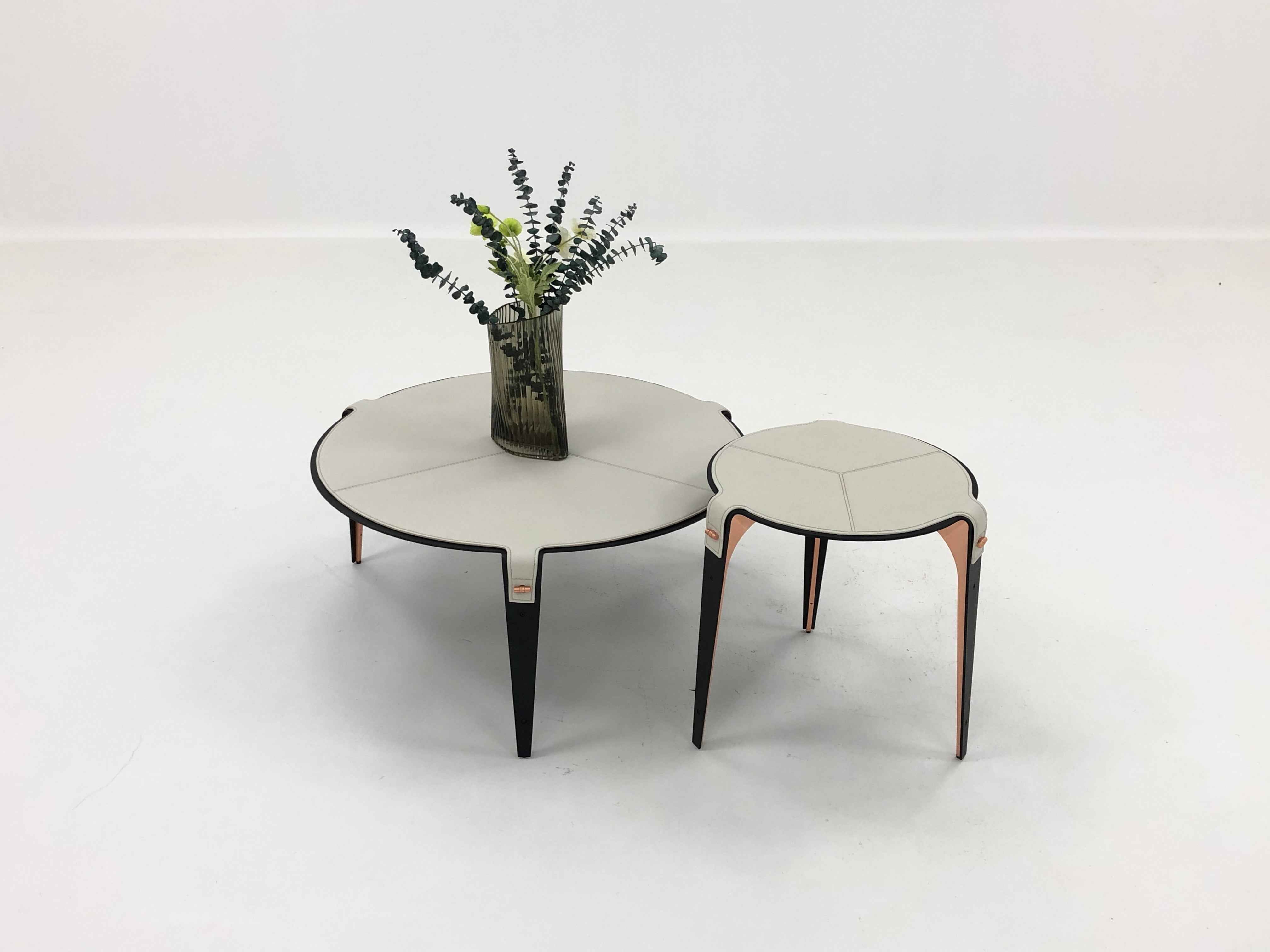 CJ-287 Blade Gentleman's Coffee Table