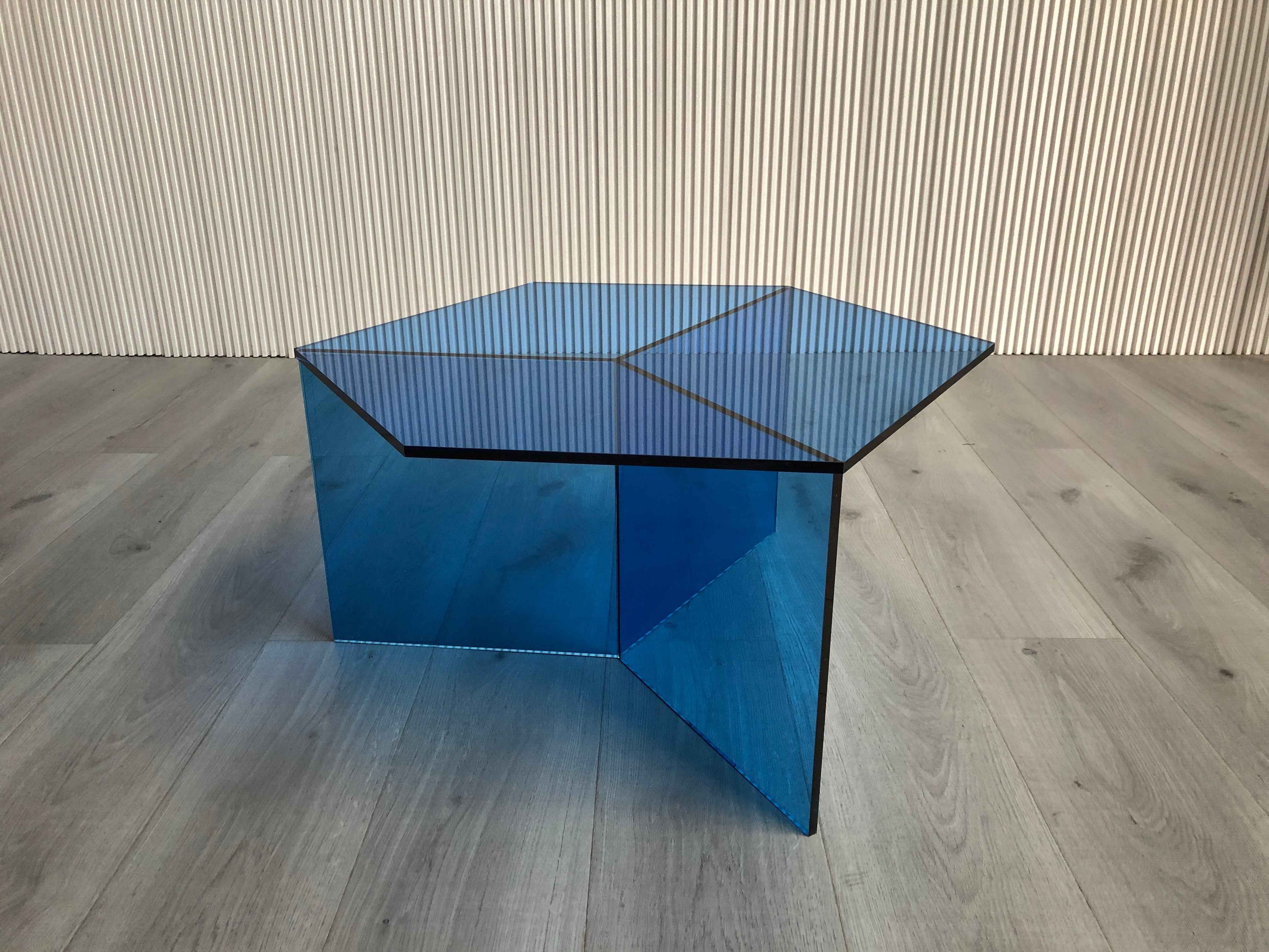 CJ-320 Coffee table