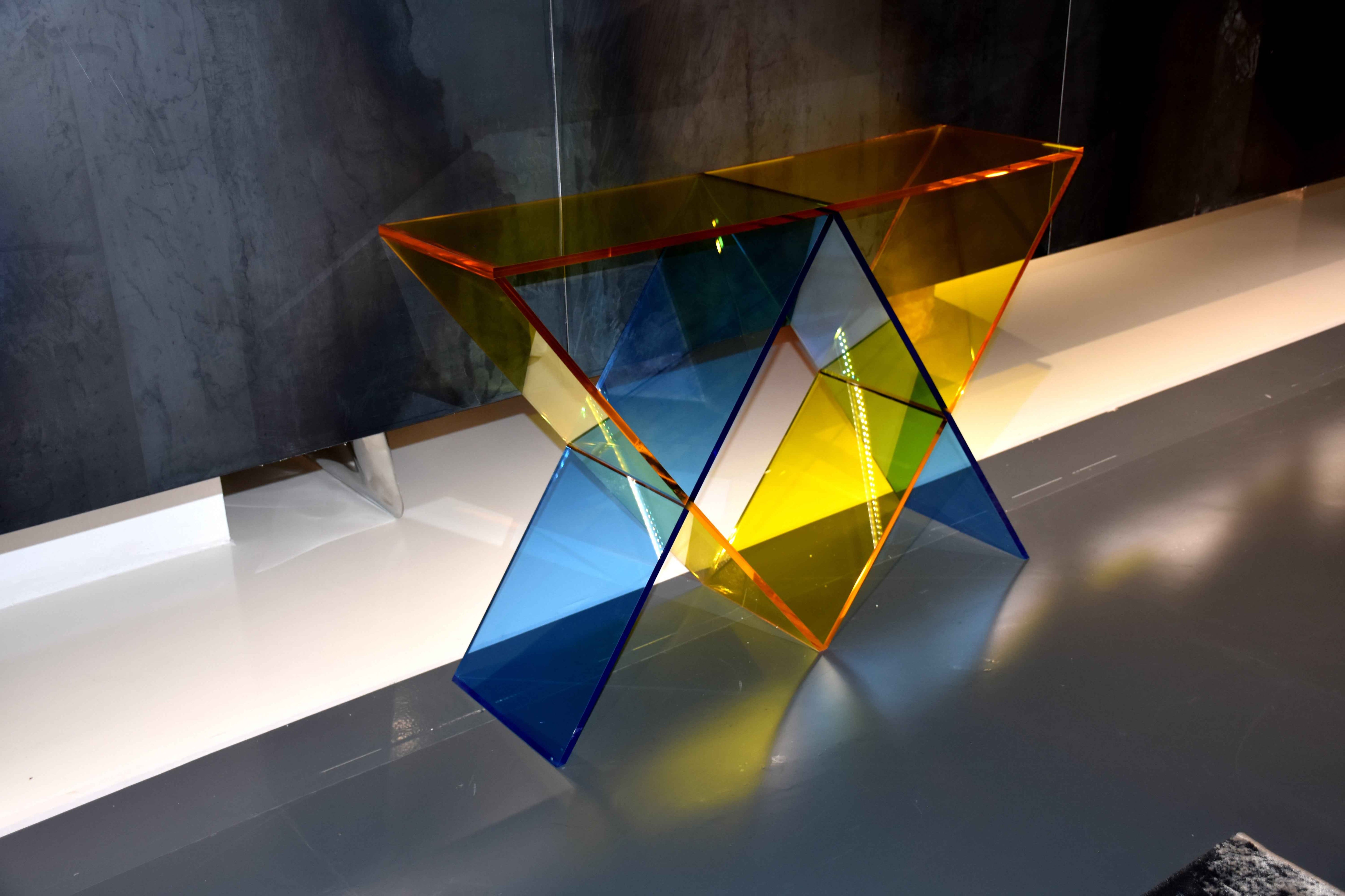 CZ-141 Console Table