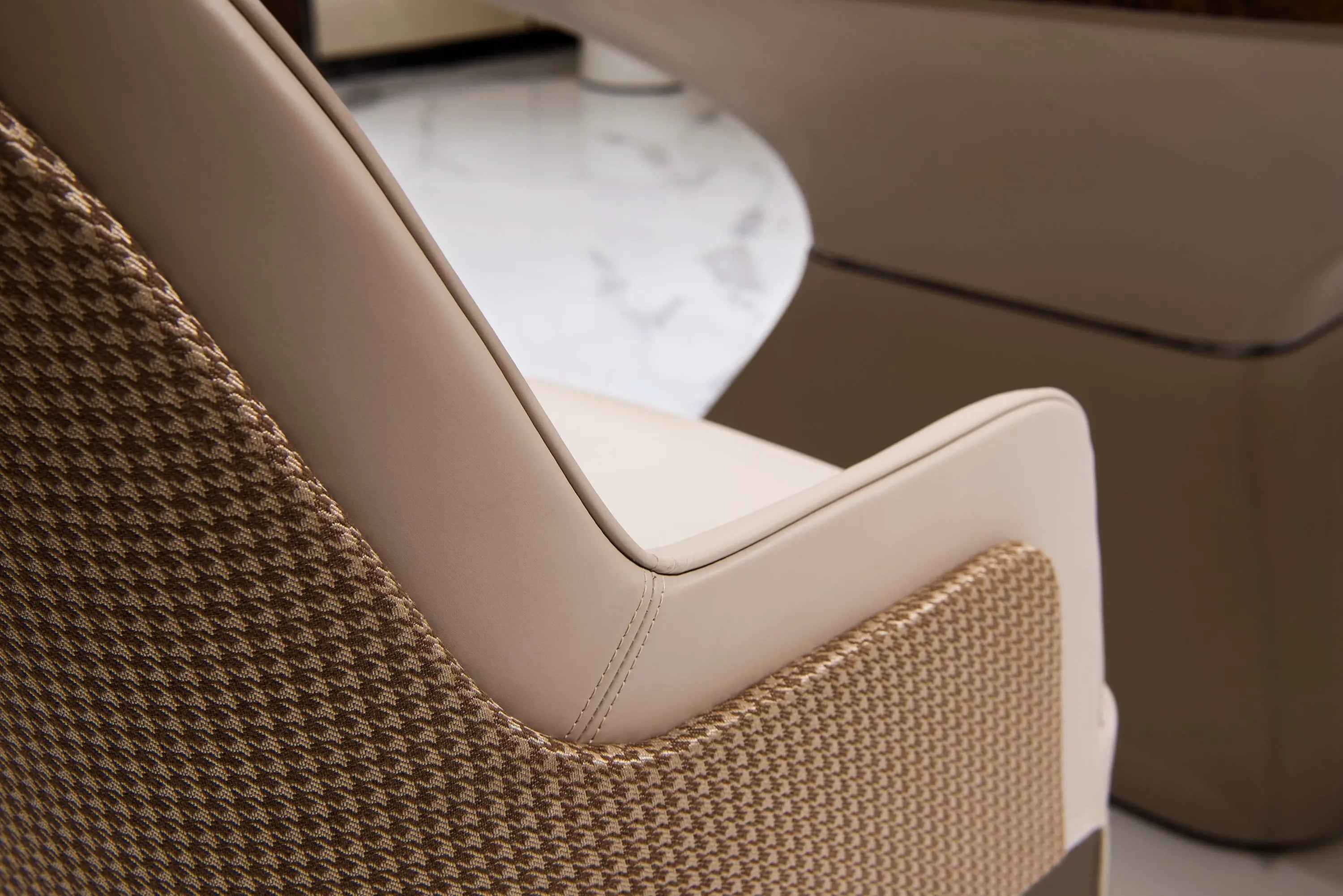 Comfortable and Stylish Dining Chair - Perfect for Any Home W001D5A W001D5B Bentley style Kendal Chair dining chair