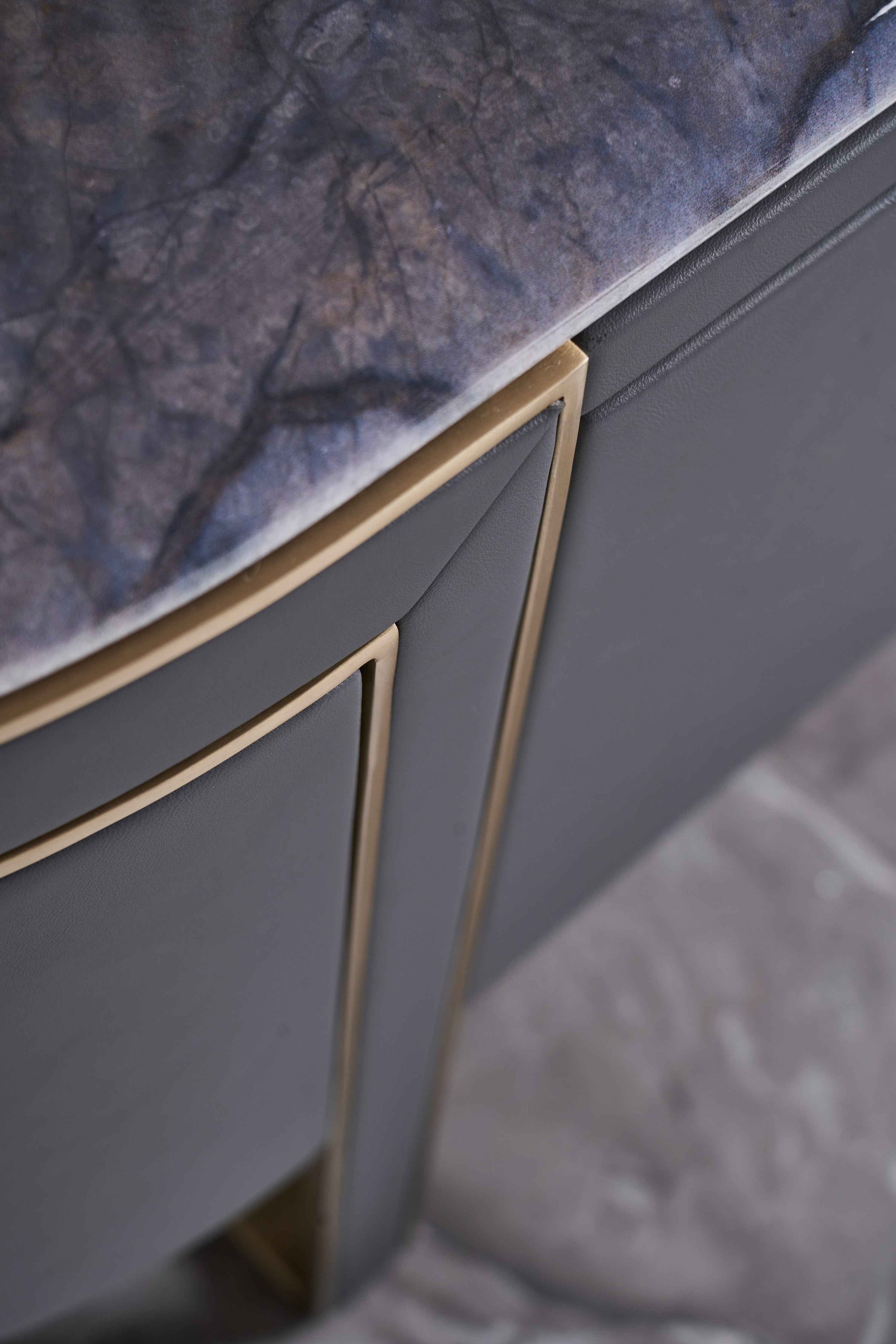 DH-053-2 FLOOR CABINET