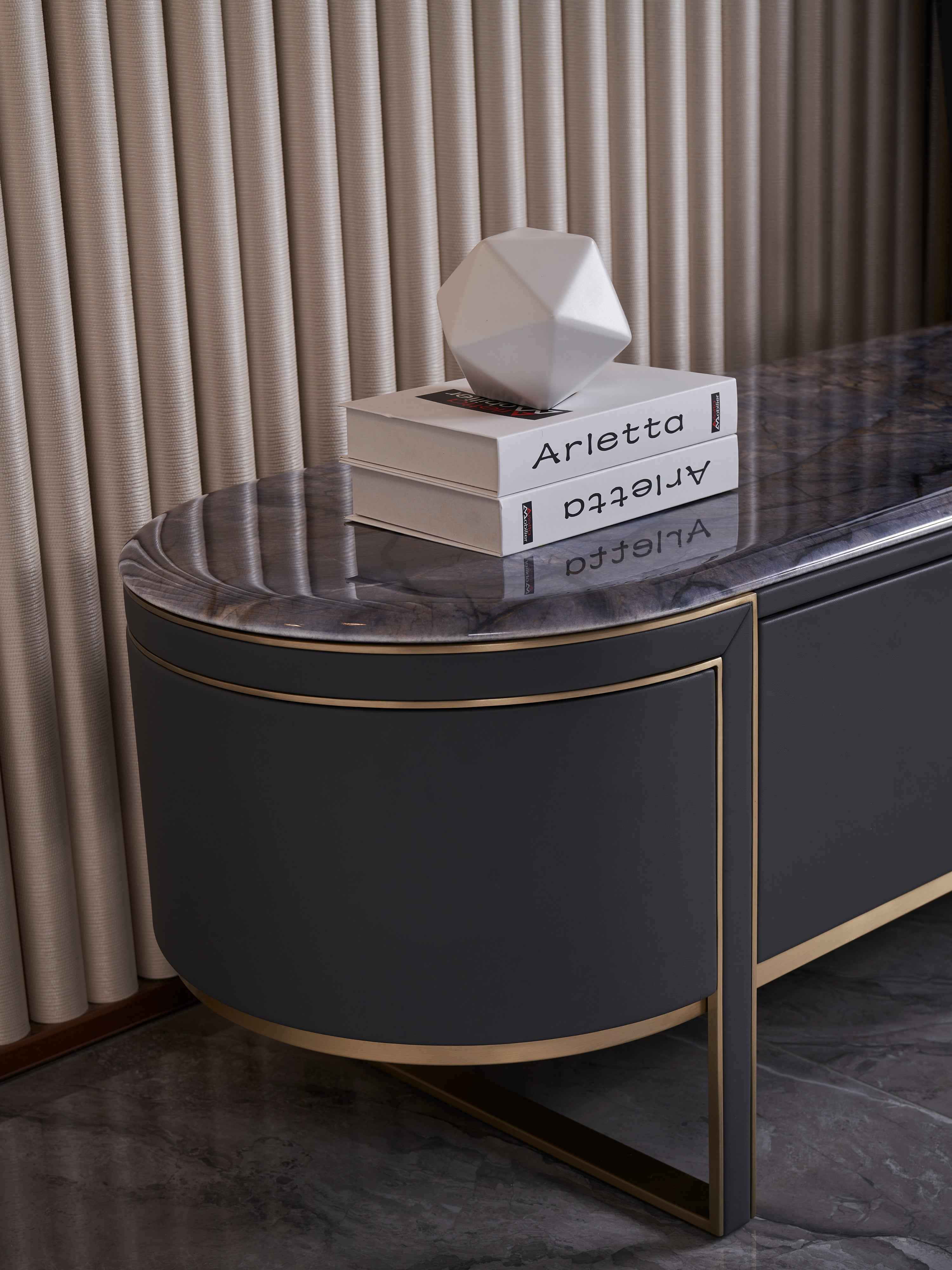 DH-053-2 FLOOR CABINET