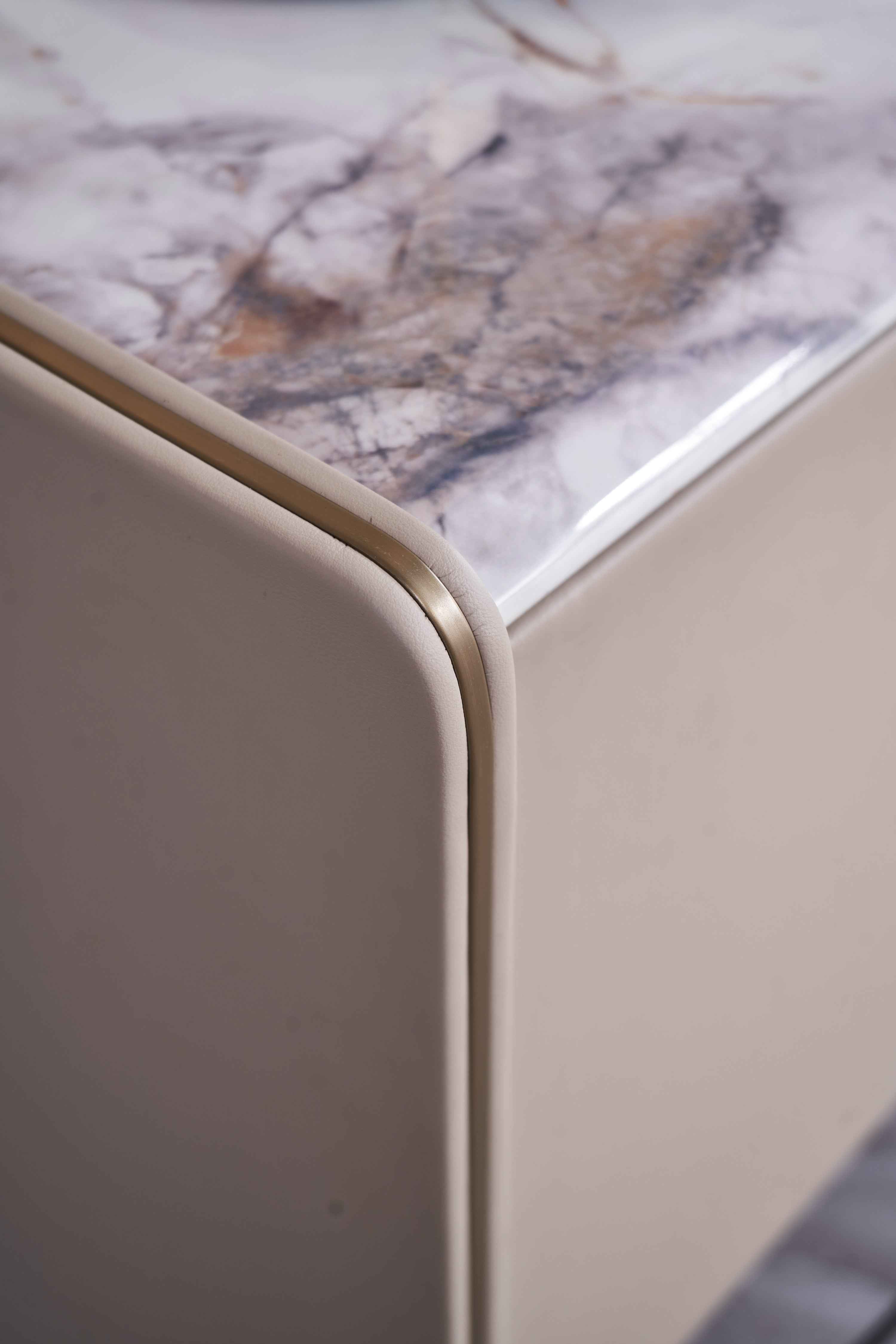 DH-053-1 FLOOR CABINET