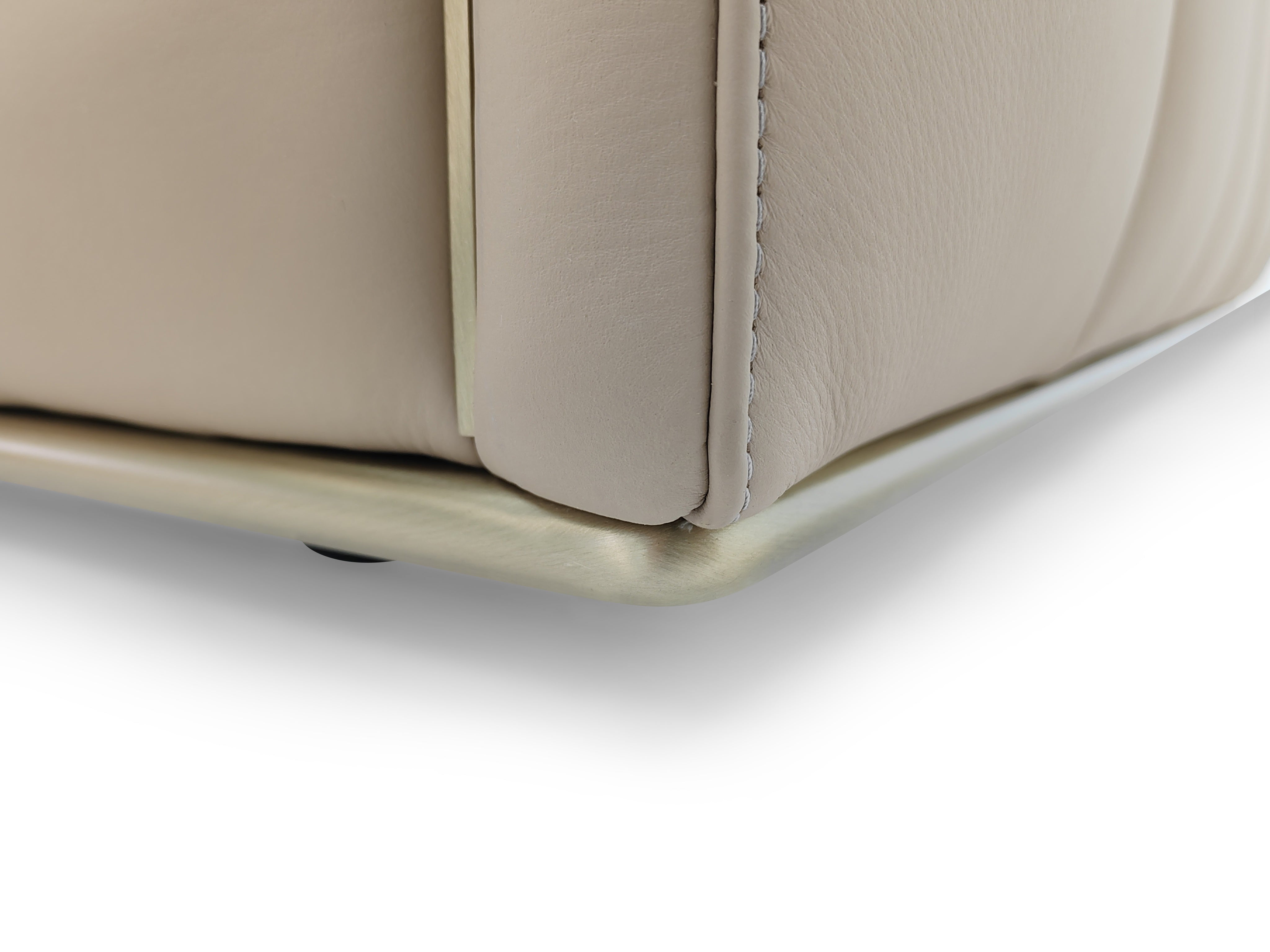 DJ5-076 Four-seater sofa Comfortable and soft to sit on - Chiuchiufurniture