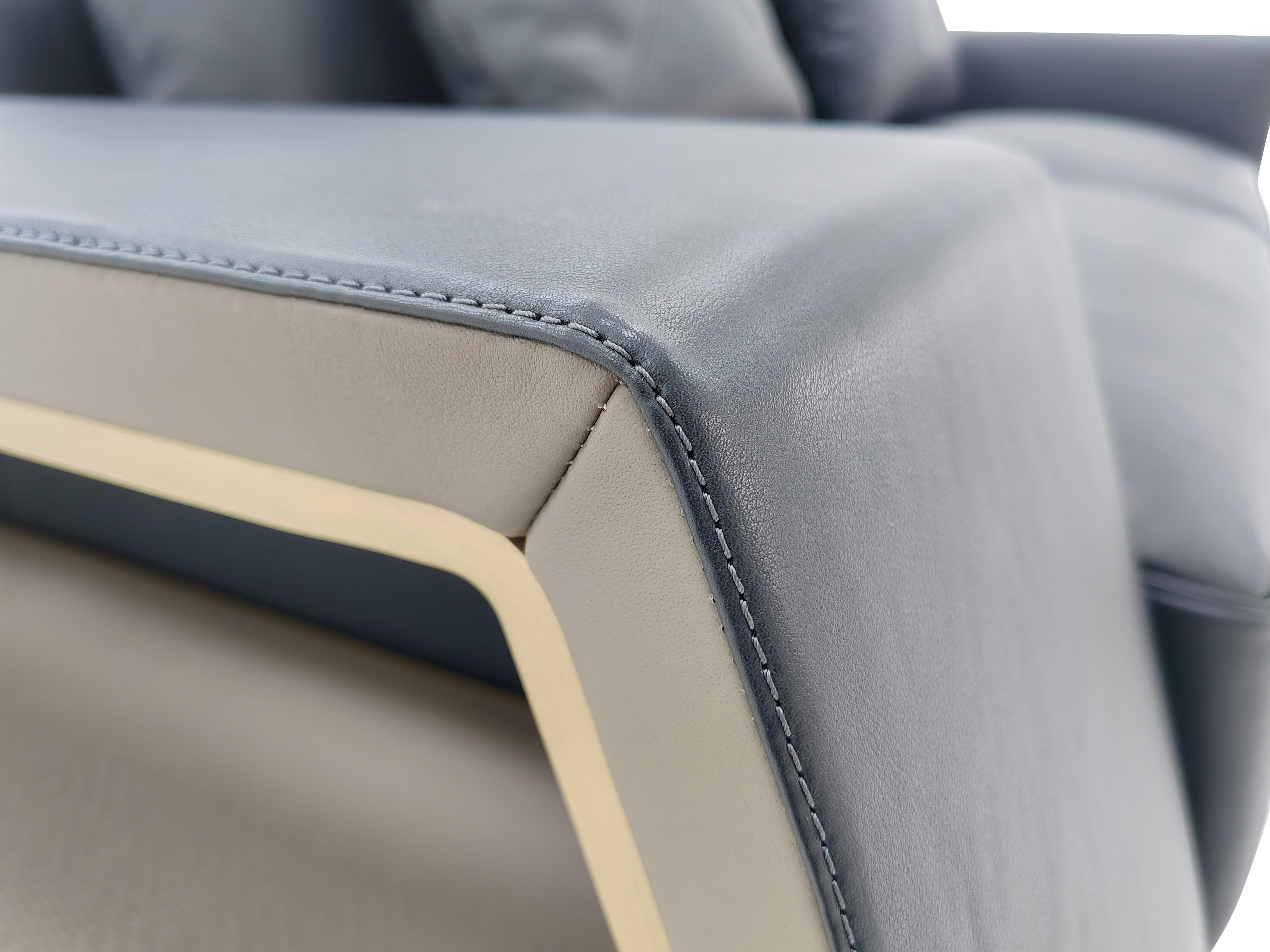 DJ5-075 Four-seater sofa Three-seater sofa Comfortable and soft to sit on - Chiuchiufurniture