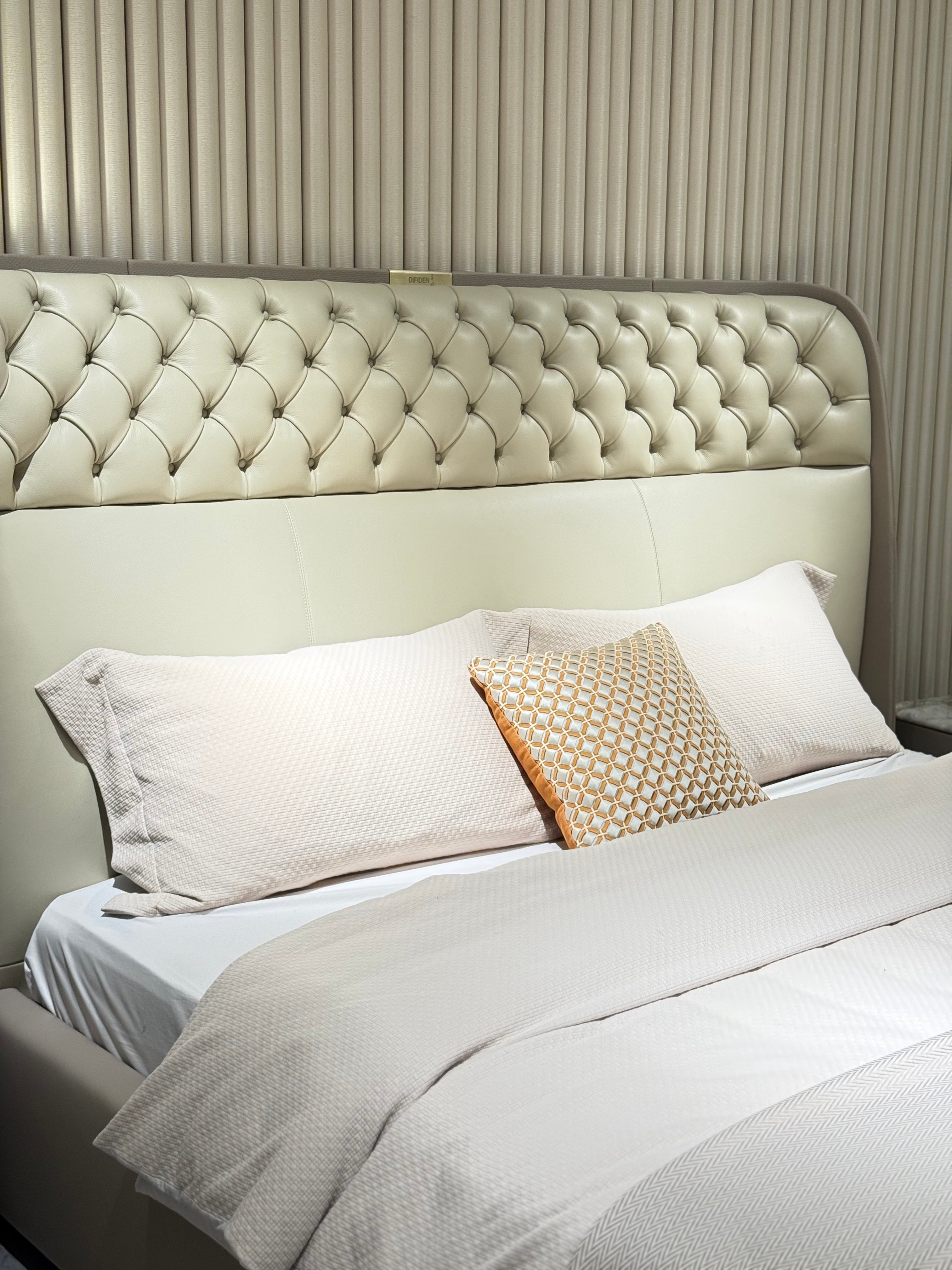 DX5-079-1 king-size bed soft and comfortable - Chiuchiufurniture