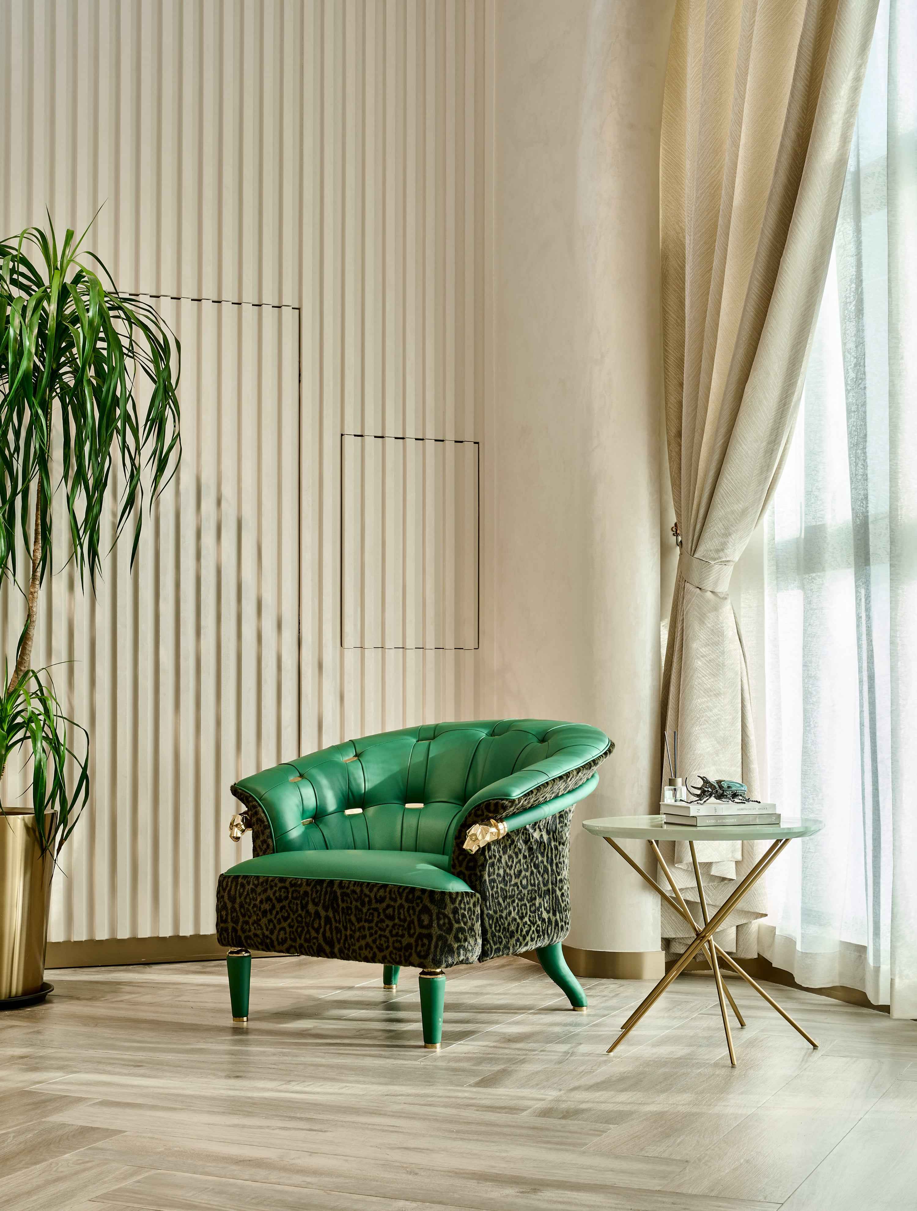 FB105CHB Lounge chair