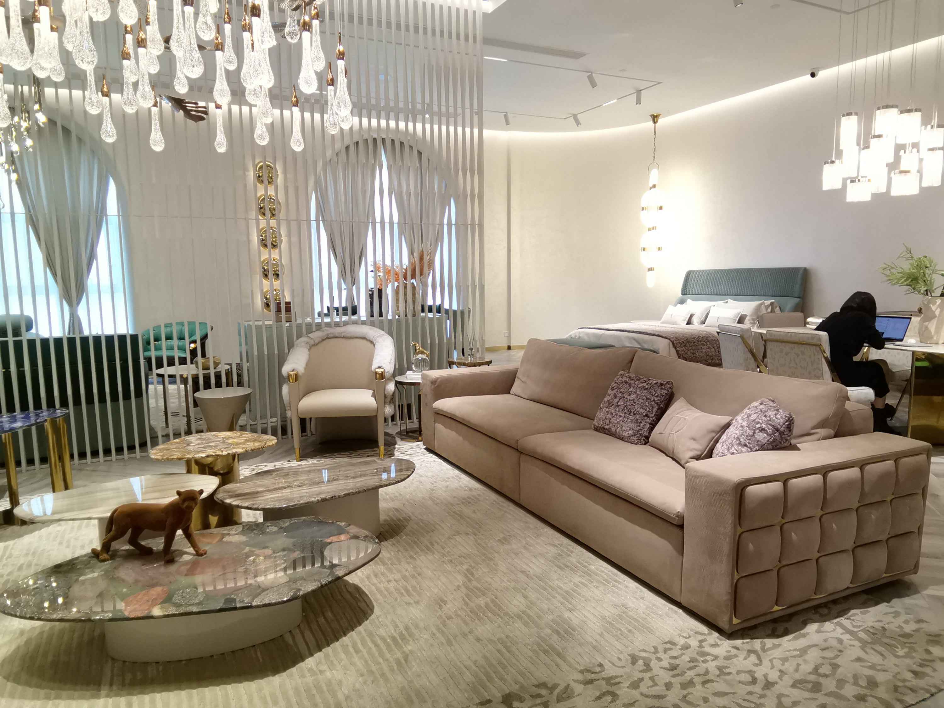 FB119H4EA Oval table