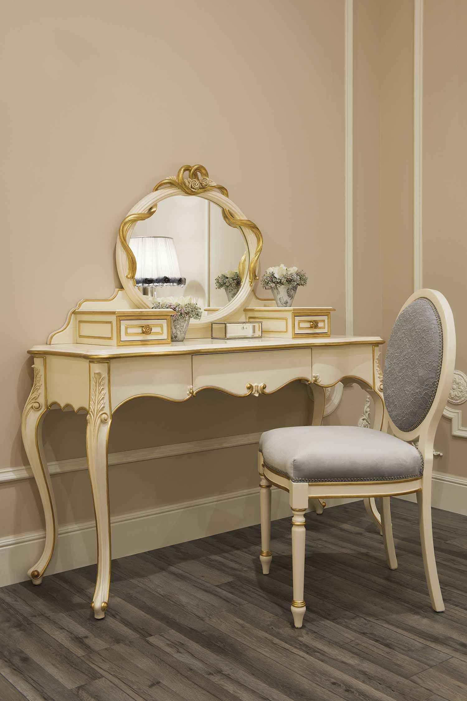 FV-188 Makeup table (including mirror)
