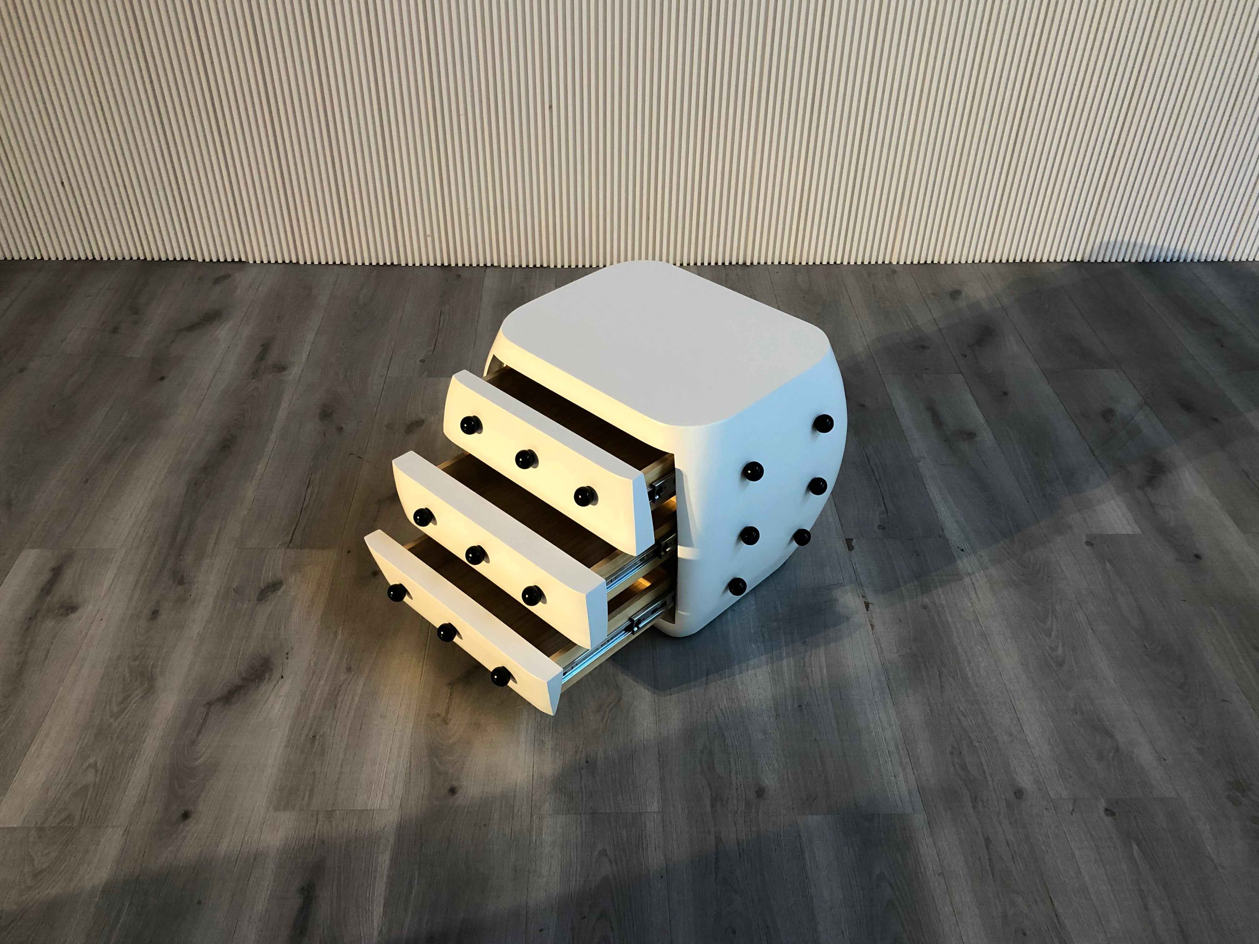 GL-141 Bedside Cabinet