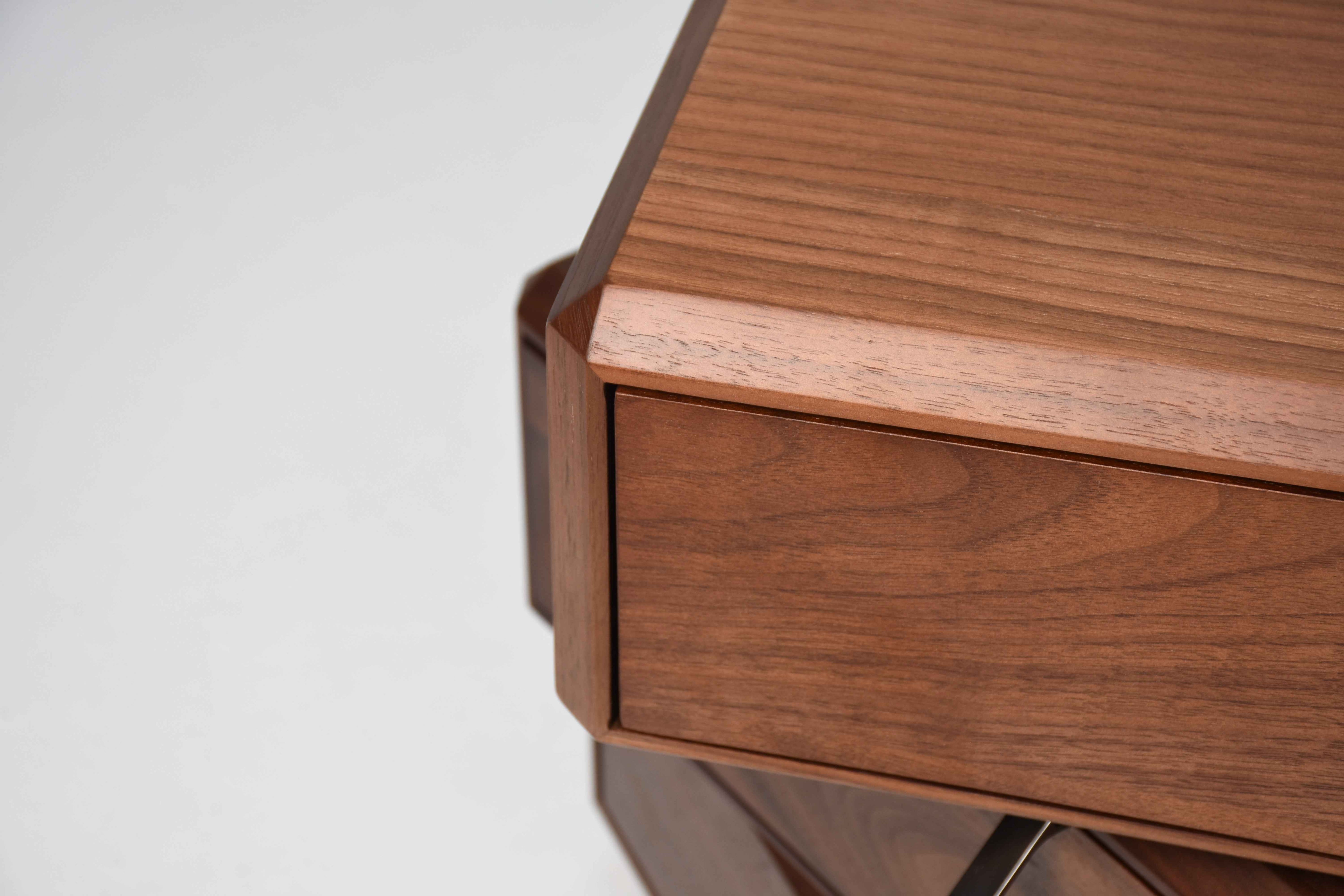 GL-188 Bedside Cabinet