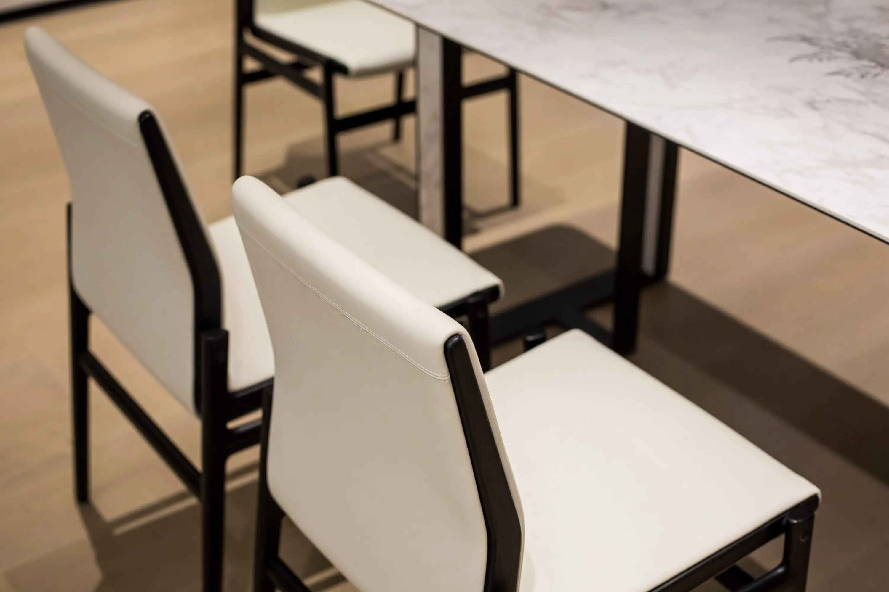 HB3-1903-1 dining chair